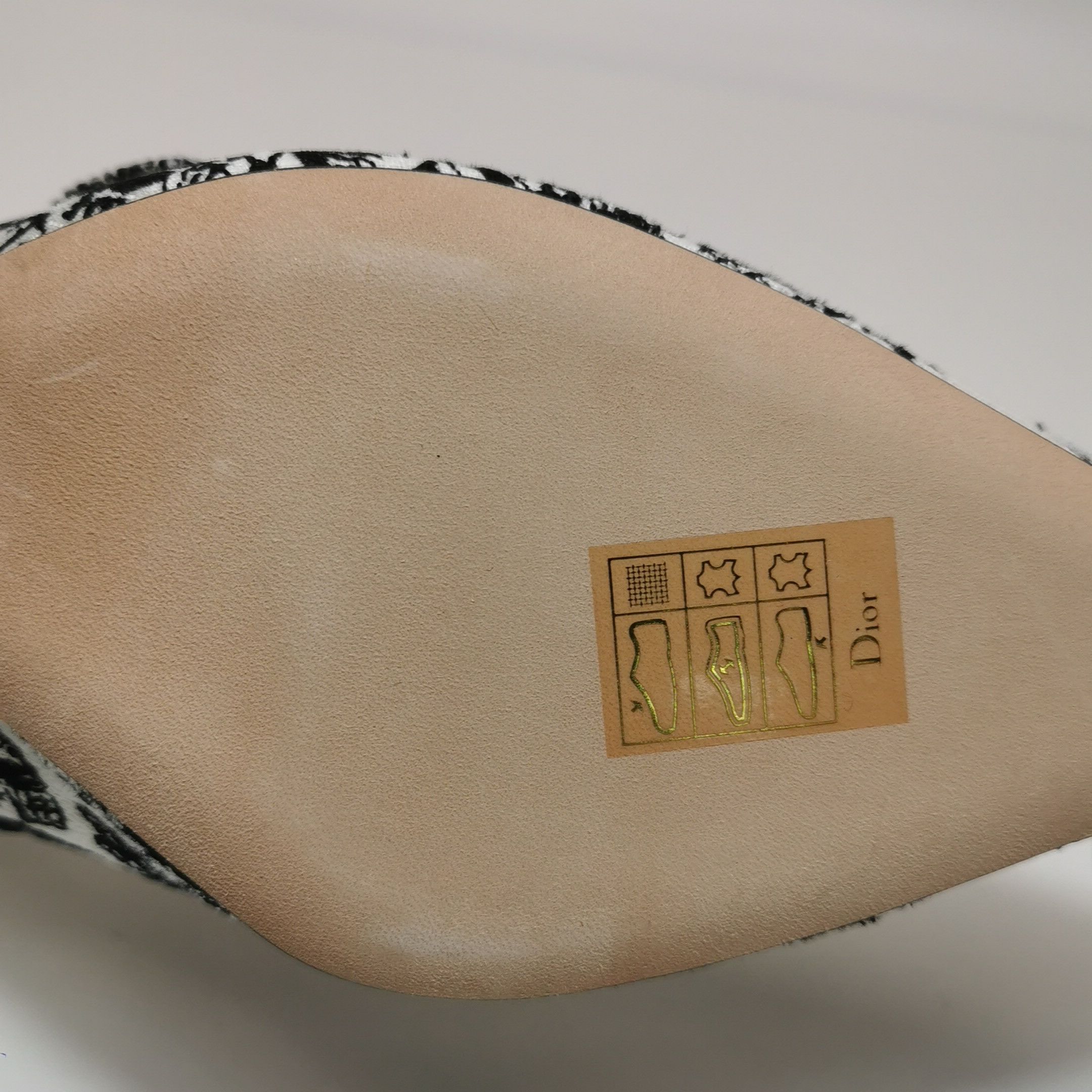 Dior Dior Women 7 Heels Size US 7 / IT 37 - 11 Thumbnail