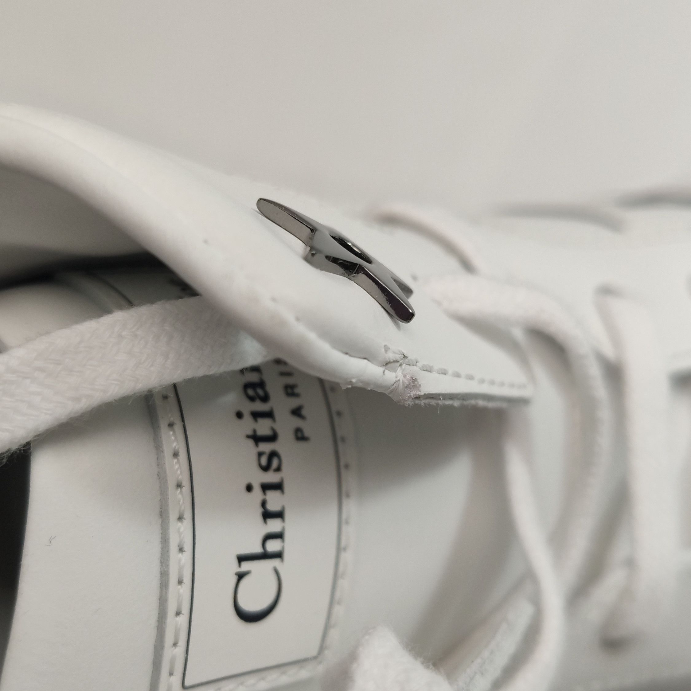 Dior Dior Women 9-5 Lowtop Sneakers Size US 9.5 / IT 39.5 - 6 Thumbnail