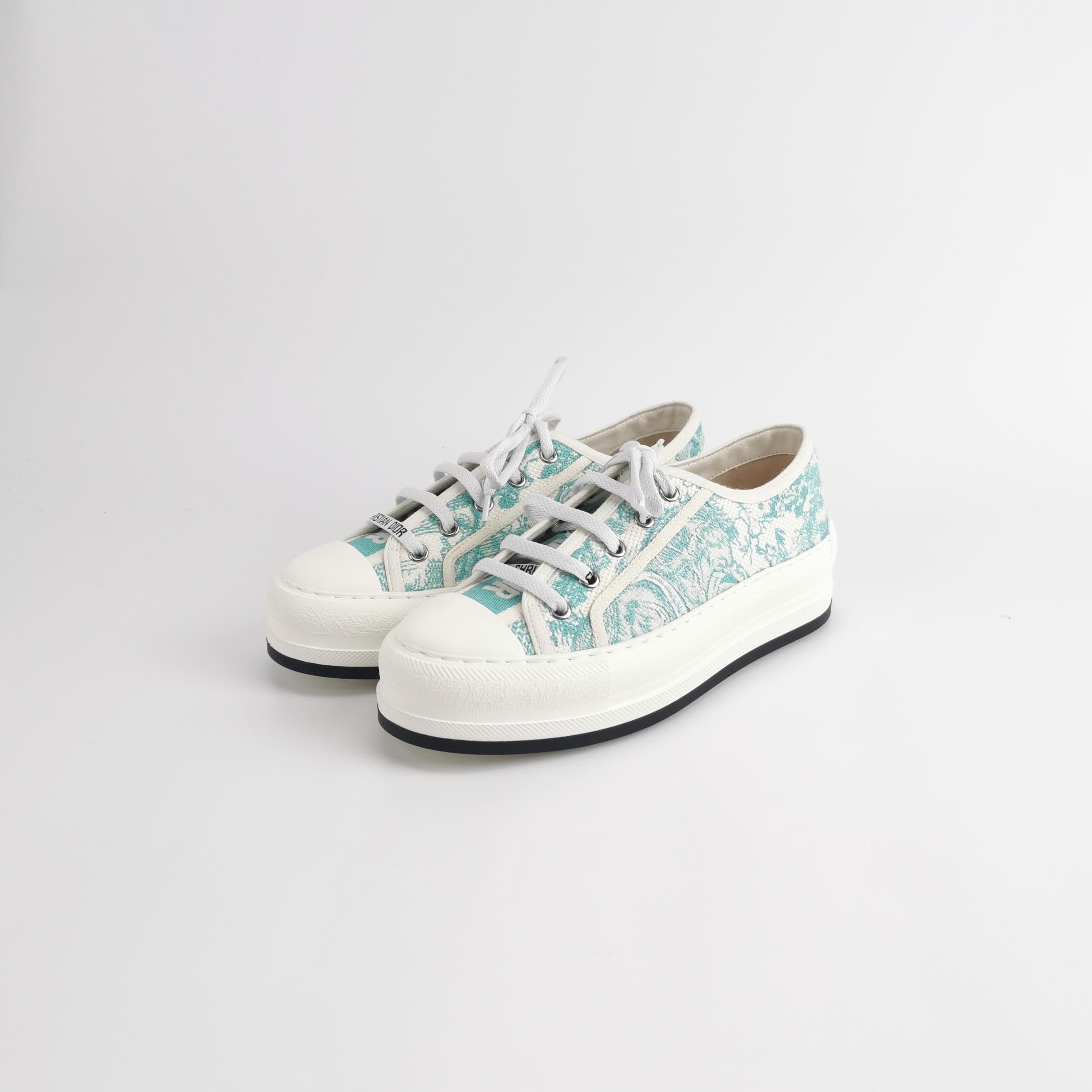 Dior Dior Women 6 Lowtop Sneakers Size US 6 / IT 36 - 2 Thumbnail