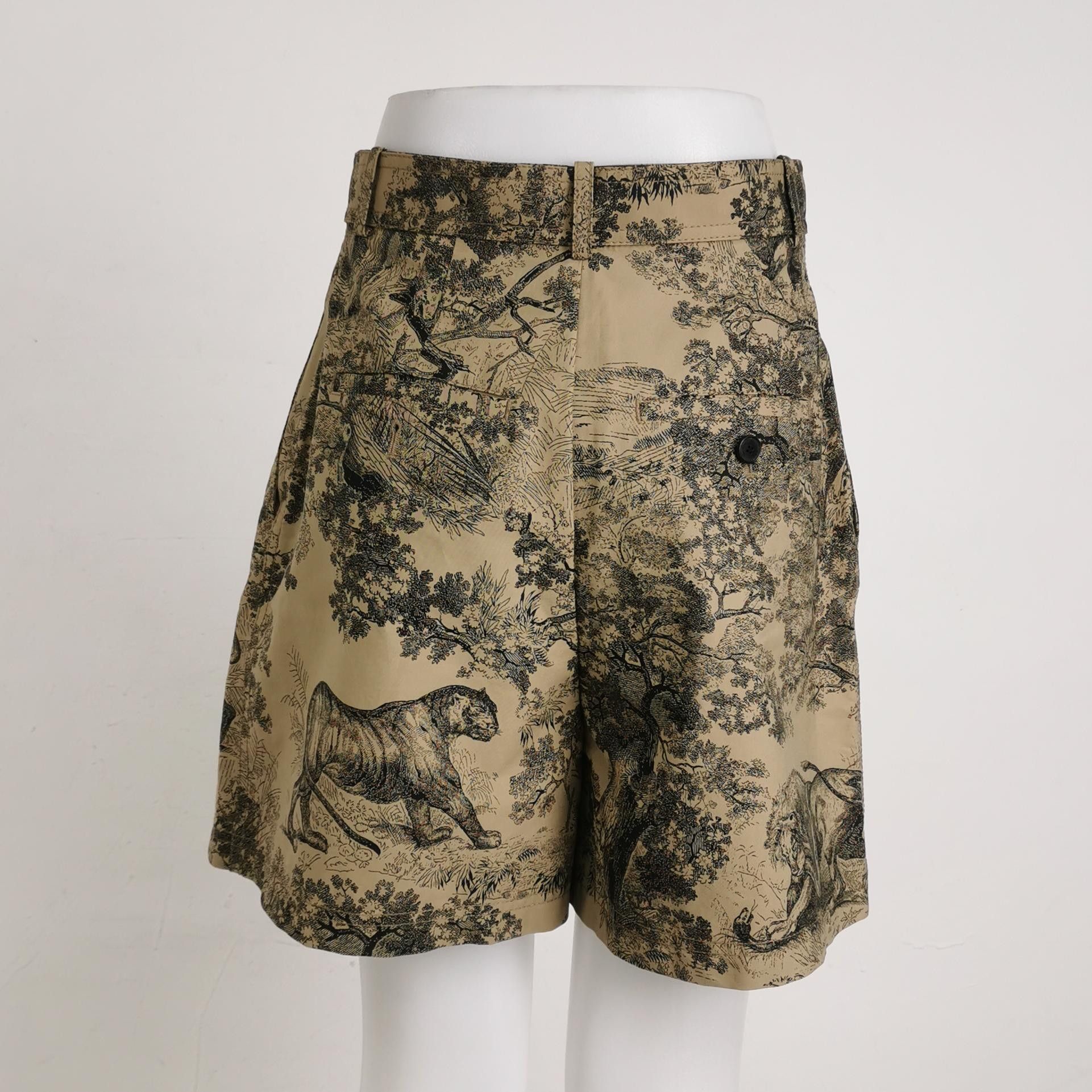 Dior Dior Women 26 Shorts Size 26" / US 2 / IT 38 - 2 Thumbnail