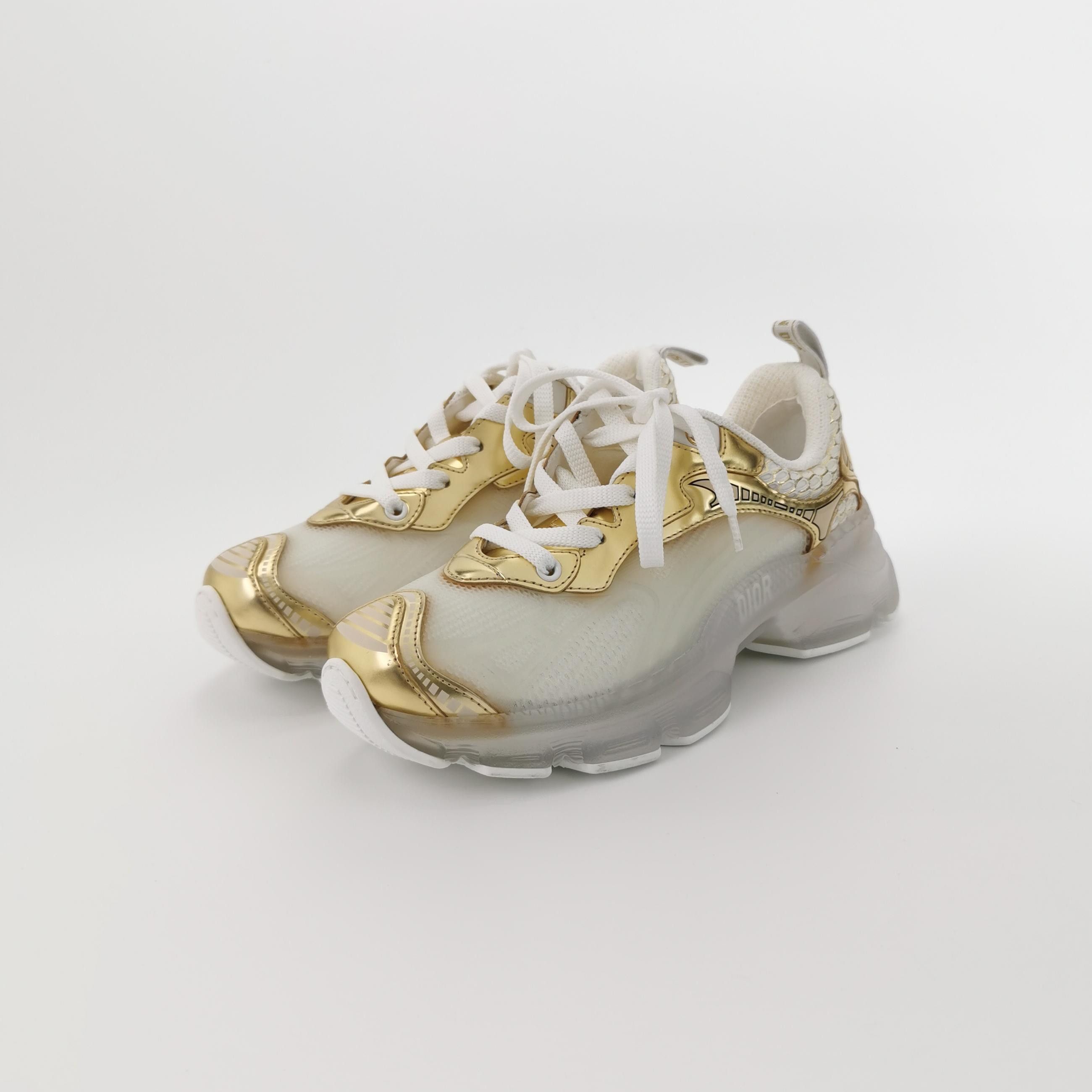 Dior Dior Women 5 Lowtop Sneakers Size US 5 / IT 35 - 2 Thumbnail