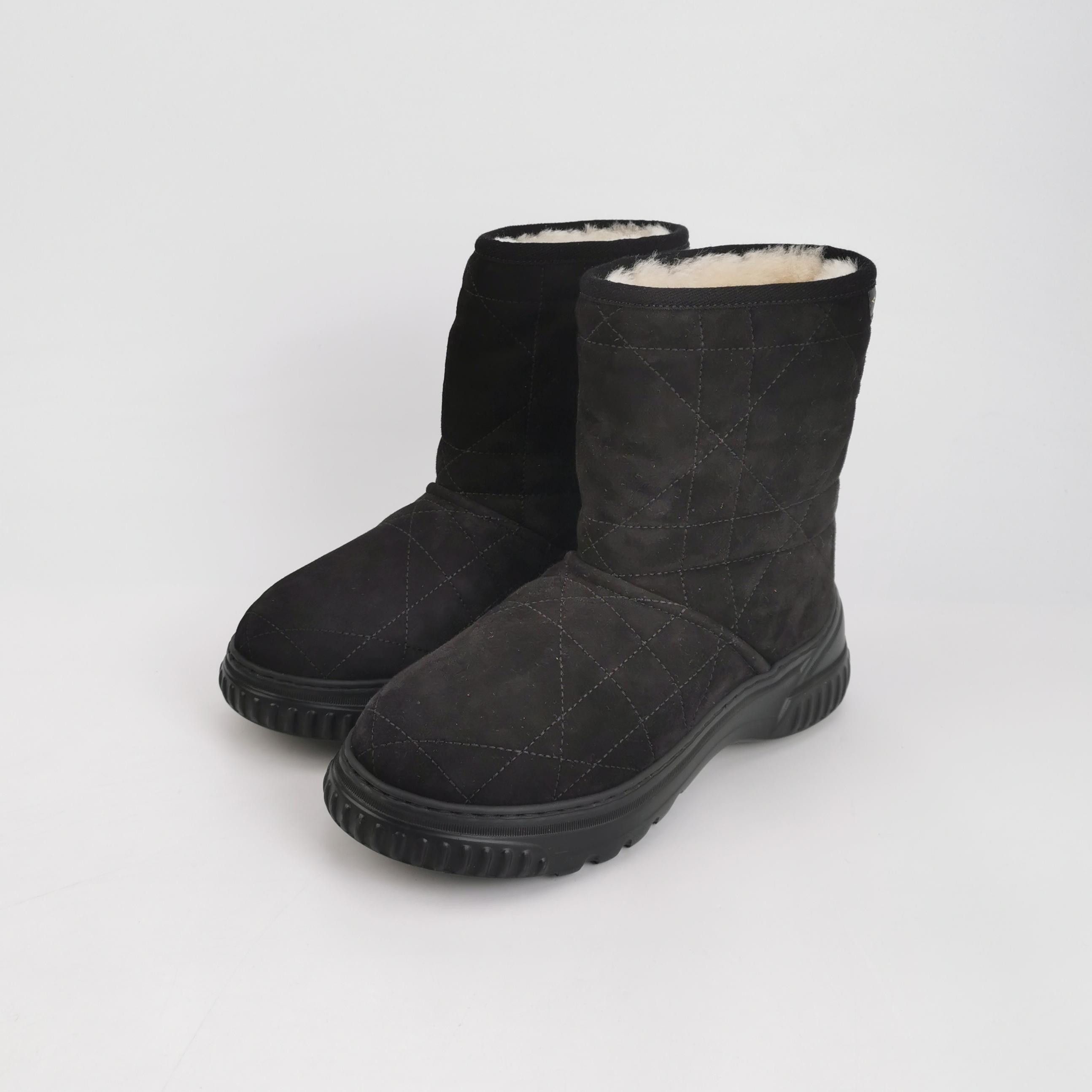 Dior Dior Women 7-5 Boots Size US 7.5 / IT 37.5 - 2 Thumbnail