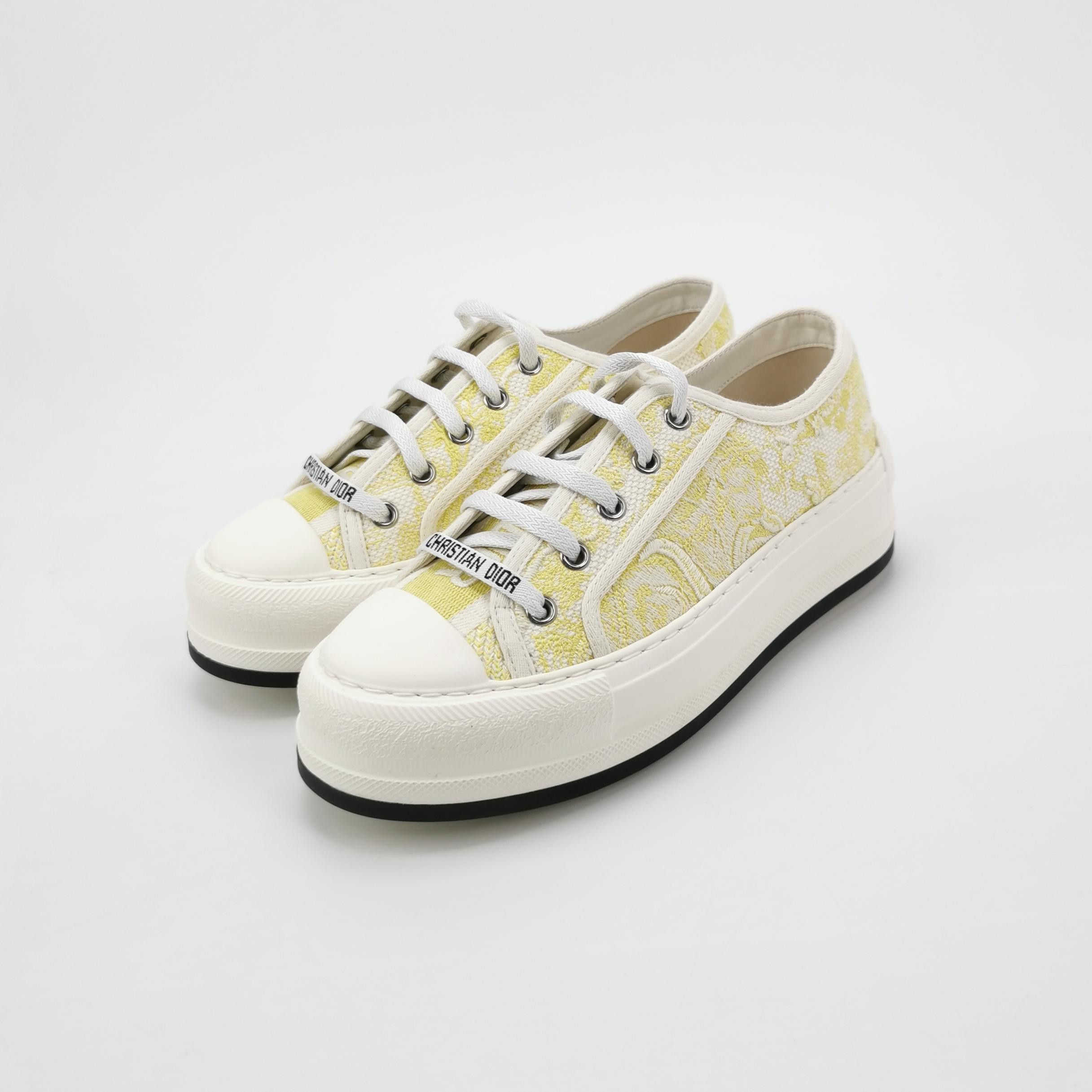 Dior Dior Women 6-5 Lowtop Sneakers Size US 6.5 / IT 36.5 - 2 Thumbnail