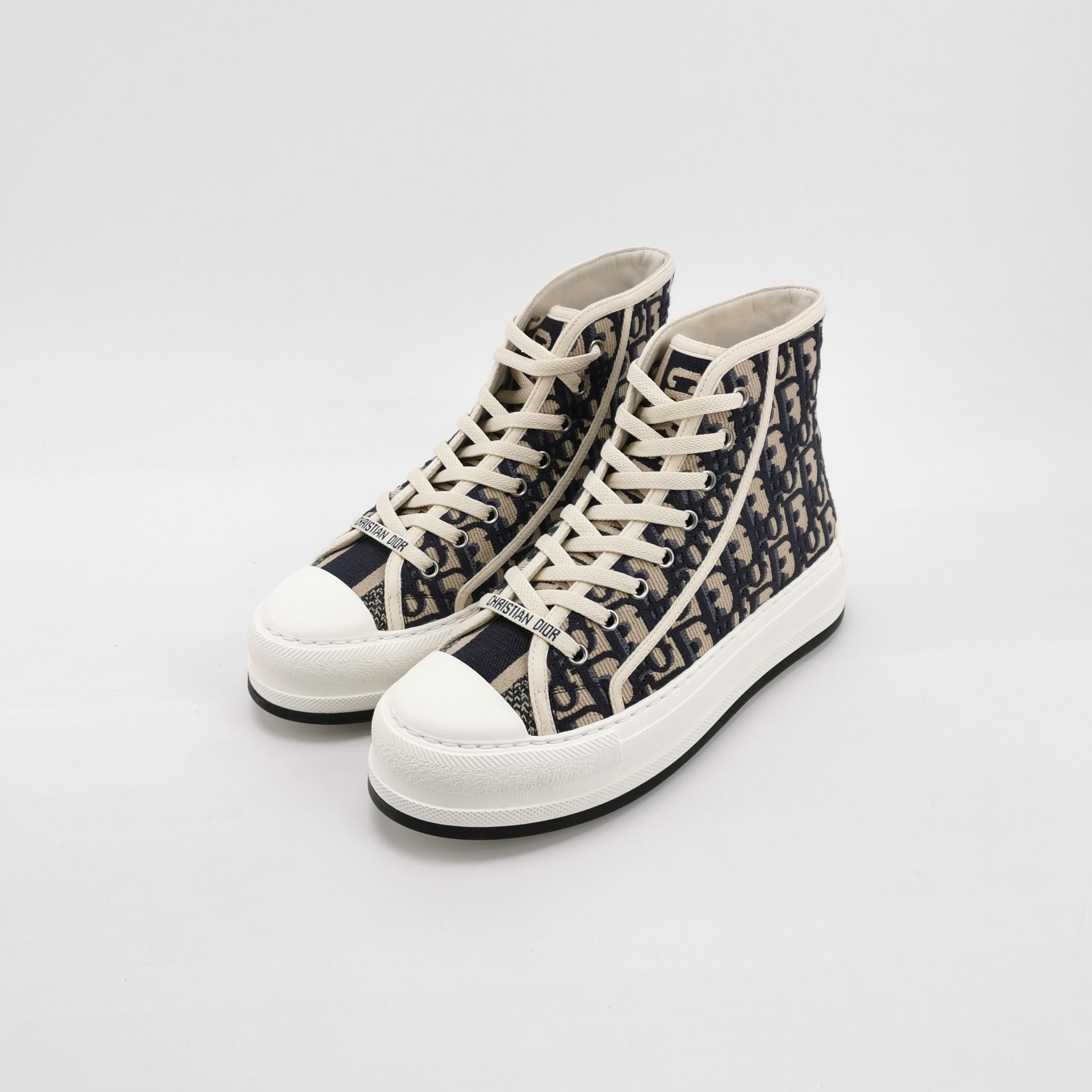 Dior Dior Women 7-5 Lowtop Sneakers Size US 7.5 / IT 37.5 - 2 Thumbnail