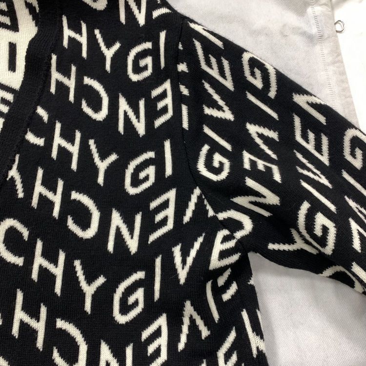 Givenchy Givenchy All-Over Logo Cardigan Size XL Size US XL / EU 56 / 4 - 5 Thumbnail