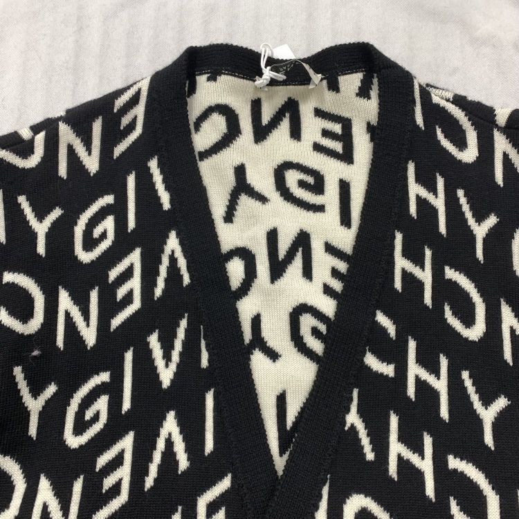 Givenchy Givenchy All-Over Logo Cardigan Size XL Size US XL / EU 56 / 4 - 8 Thumbnail