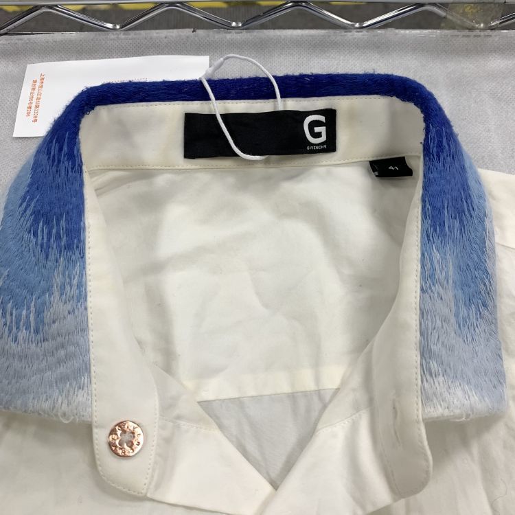 Givenchy Givenchy Blue Gradient Collar Button Up Shirt Size L Size US L / EU 52-54 / 3 - 7 Thumbnail