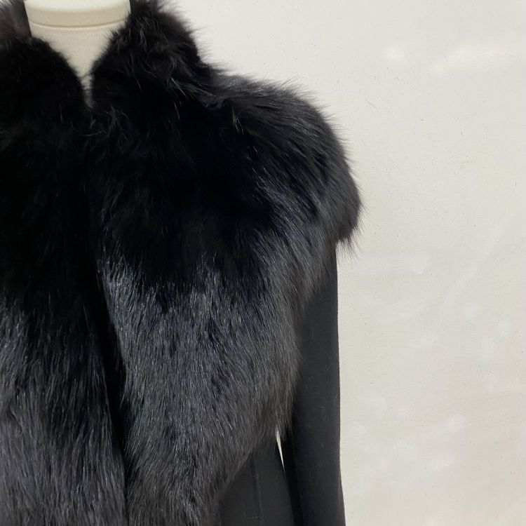 Givenchy Givenchy Fox Fur Trim Wool Coat Size 38 Size S / US 4 / IT 40 - 8 Thumbnail