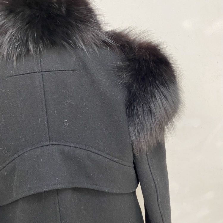 Givenchy Givenchy Fox Fur Trim Wool Coat Size 38 Size S / US 4 / IT 40 - 6 Thumbnail