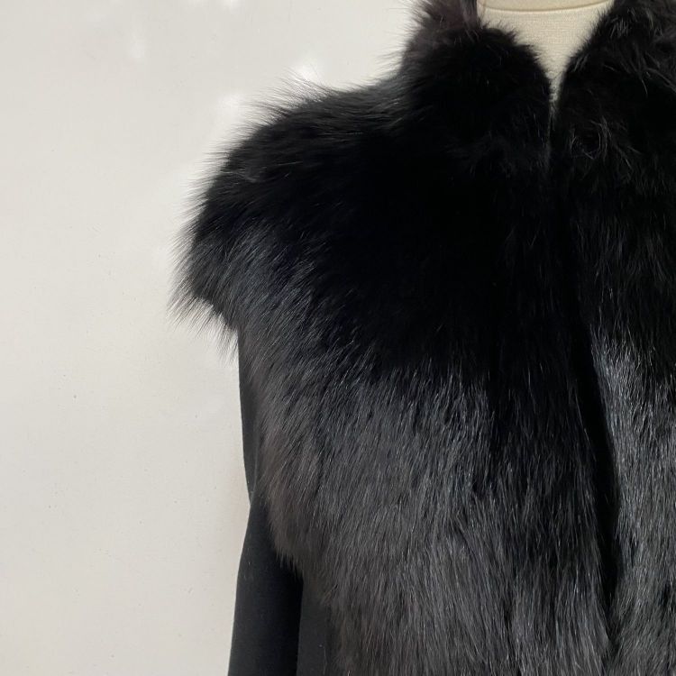 Givenchy Givenchy Fox Fur Trim Wool Coat Size 38 Size S / US 4 / IT 40 - 9 Thumbnail