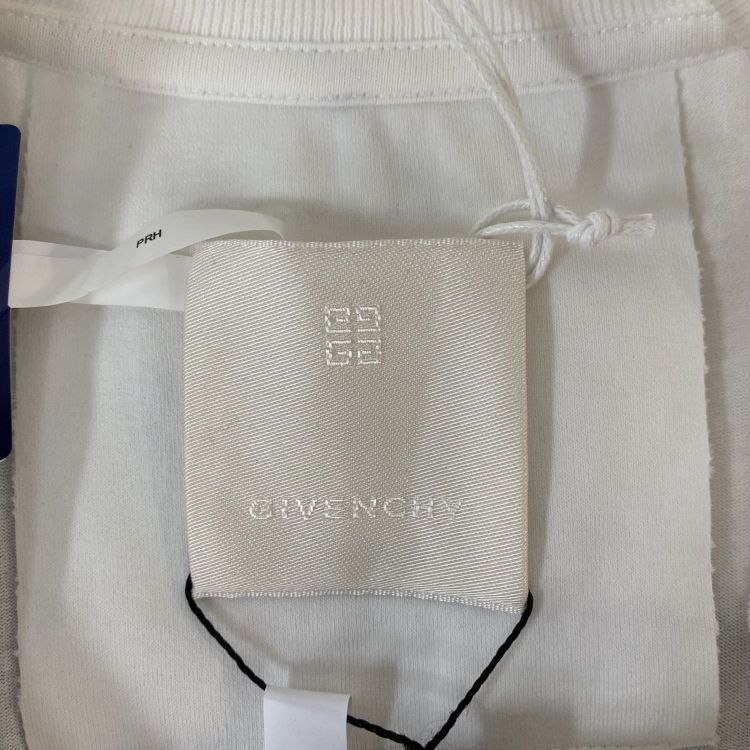 Givenchy Givenchy Heart Graphic T-Shirt Size XXS Size US XXS / EU 40 - 3 Thumbnail