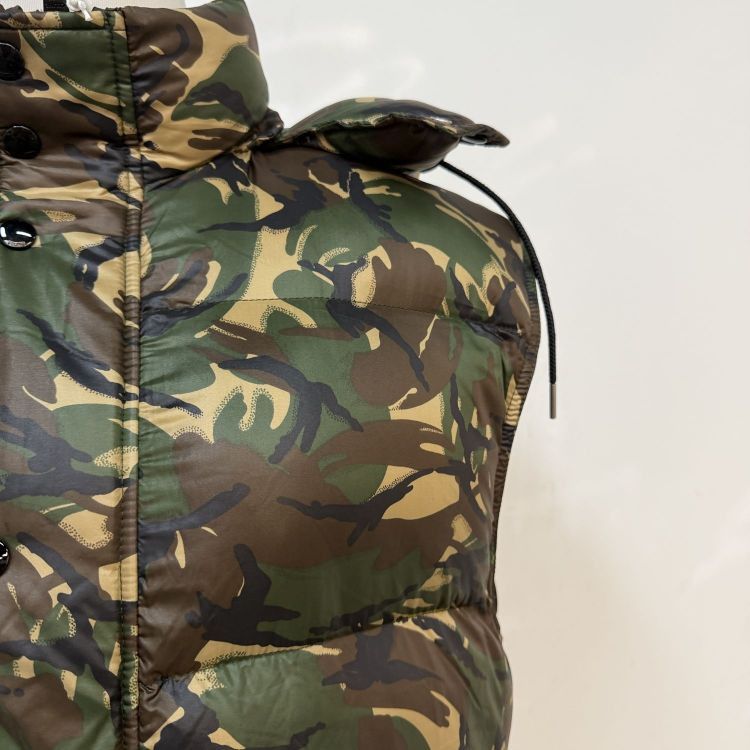 Celine Celine Camouflage Puffer Vest Size S Size US S / EU 44-46 / 1 - 8 Thumbnail