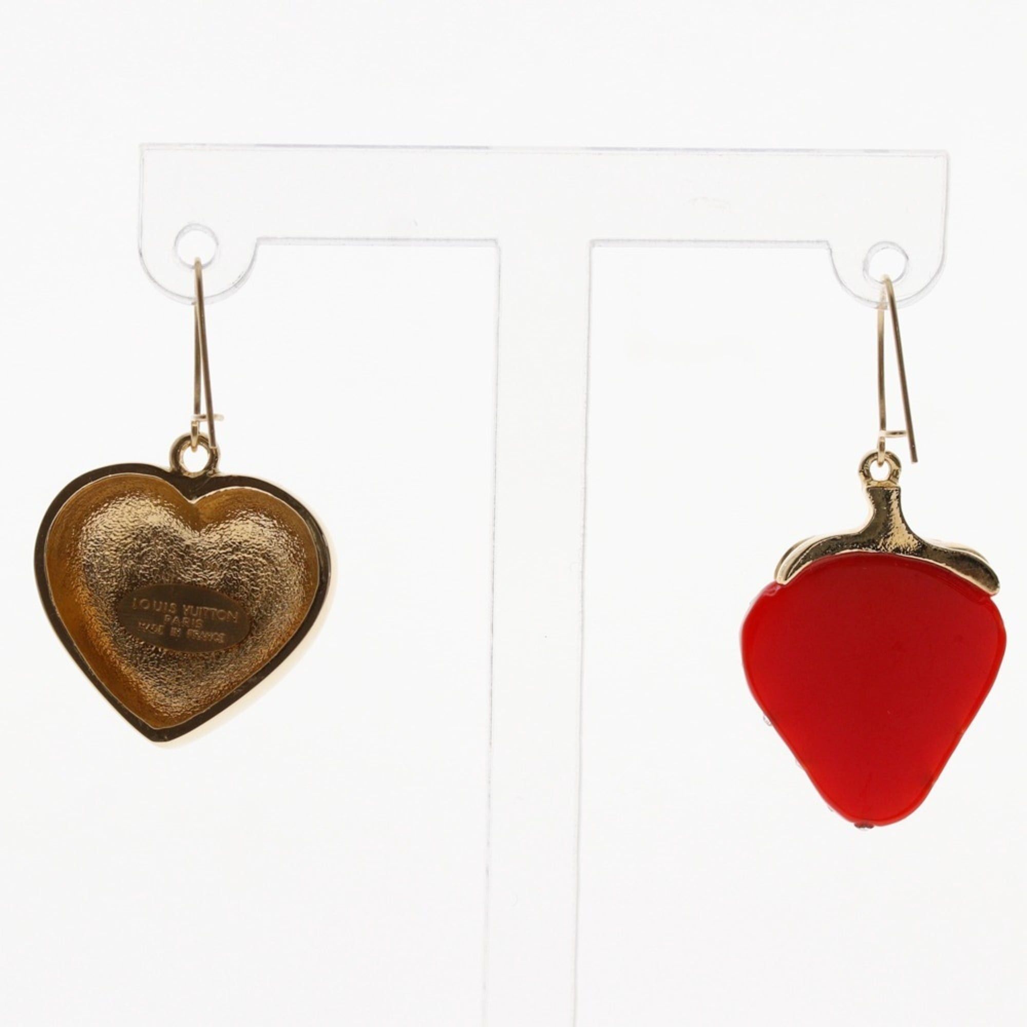 Louis Vuitton Louis Vuitton Boucles de Reilles Fraises Earrings, Strawberry Design, M64922, Resin with Rhinestones, Made in France, Pink Heart Shape, Approx. 13g, Women's. Size ONE SIZE - 4 Thumbnail