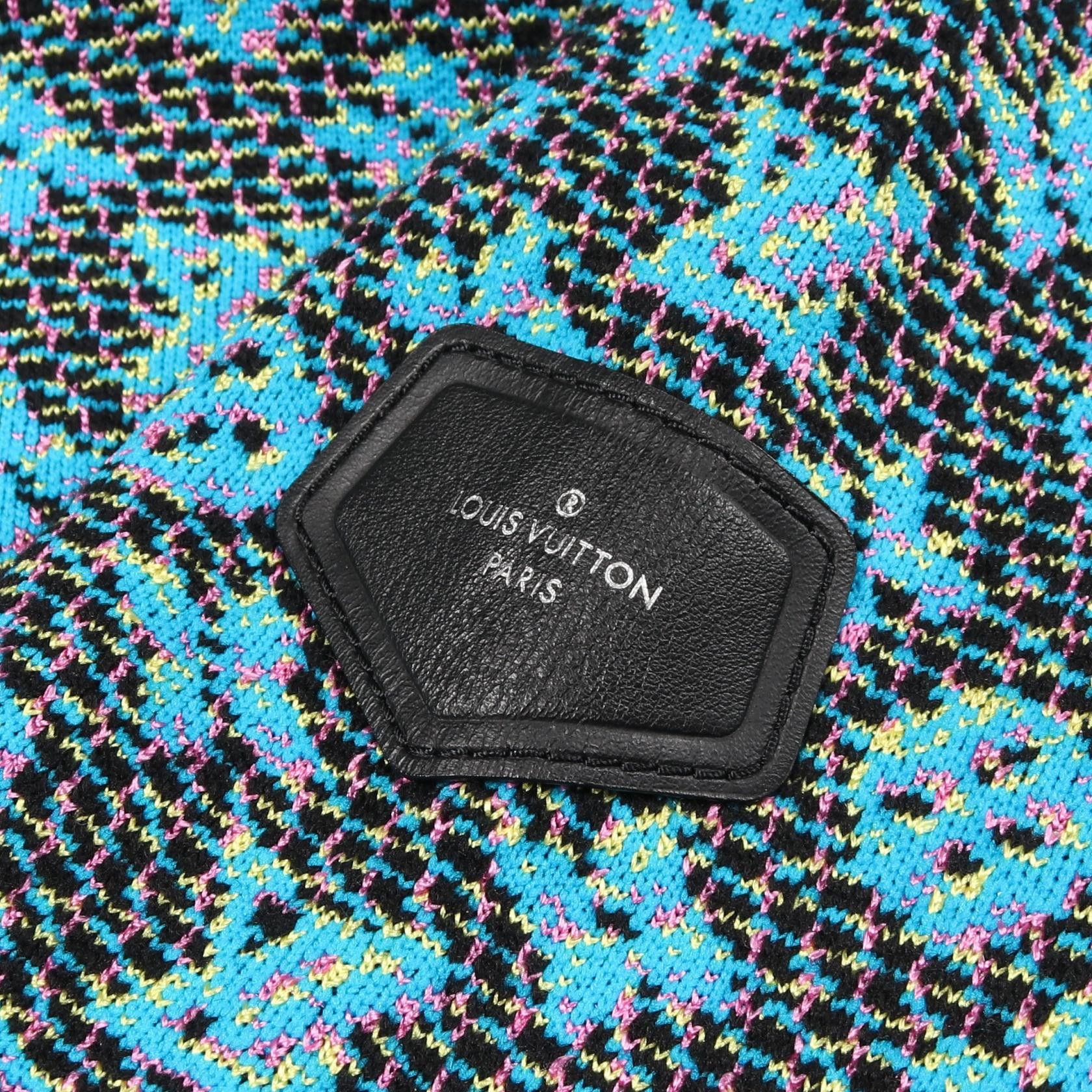 Louis Vuitton Louis Vuitton Louis Vuitton Monogram Wool Nylon Silk Outerwear Textile Outerwear DUTY FREE for USA Size ONE SIZE - 7 Thumbnail