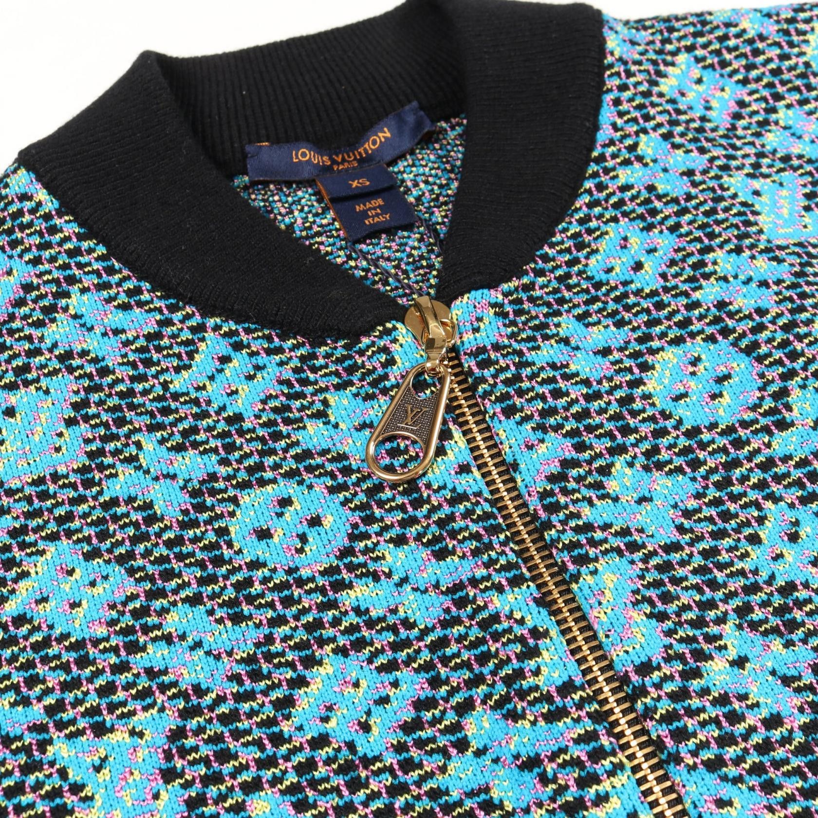 Louis Vuitton Louis Vuitton Louis Vuitton Monogram Wool Nylon Silk Outerwear Textile Outerwear DUTY FREE for USA Size ONE SIZE - 6 Thumbnail