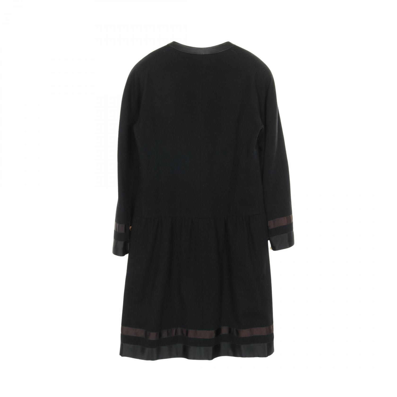 Chanel Chanel Chanel Camellia Wool Dress Textile Dresses DUTY FREE for USA Size ONE SIZE - 2 Thumbnail