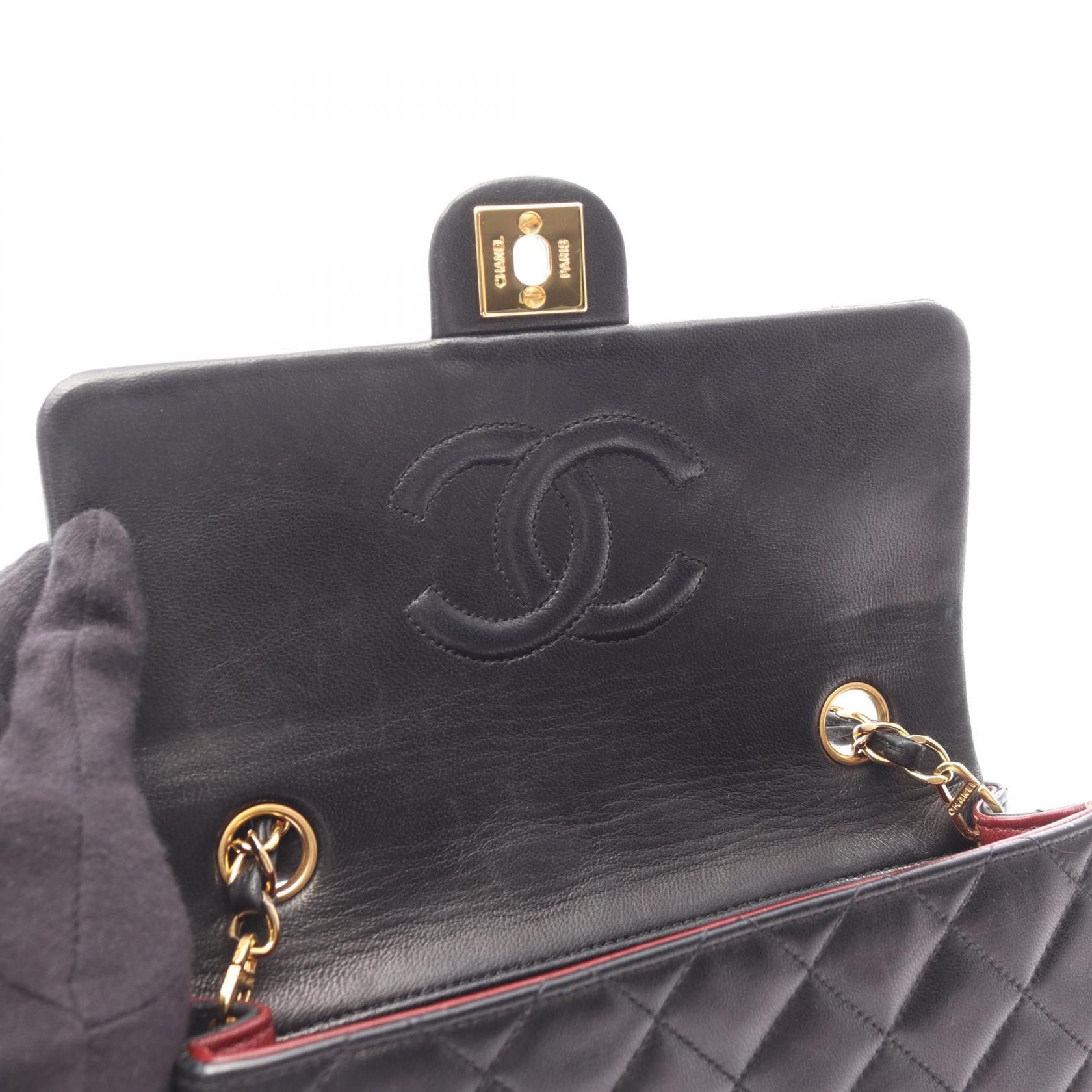 Chanel Chanel CHANEL Mini Matelasse Lambskin Shoulder Bag Leather Shoulder Bag DUTY FREE for USA Size ONE SIZE - 7 Thumbnail