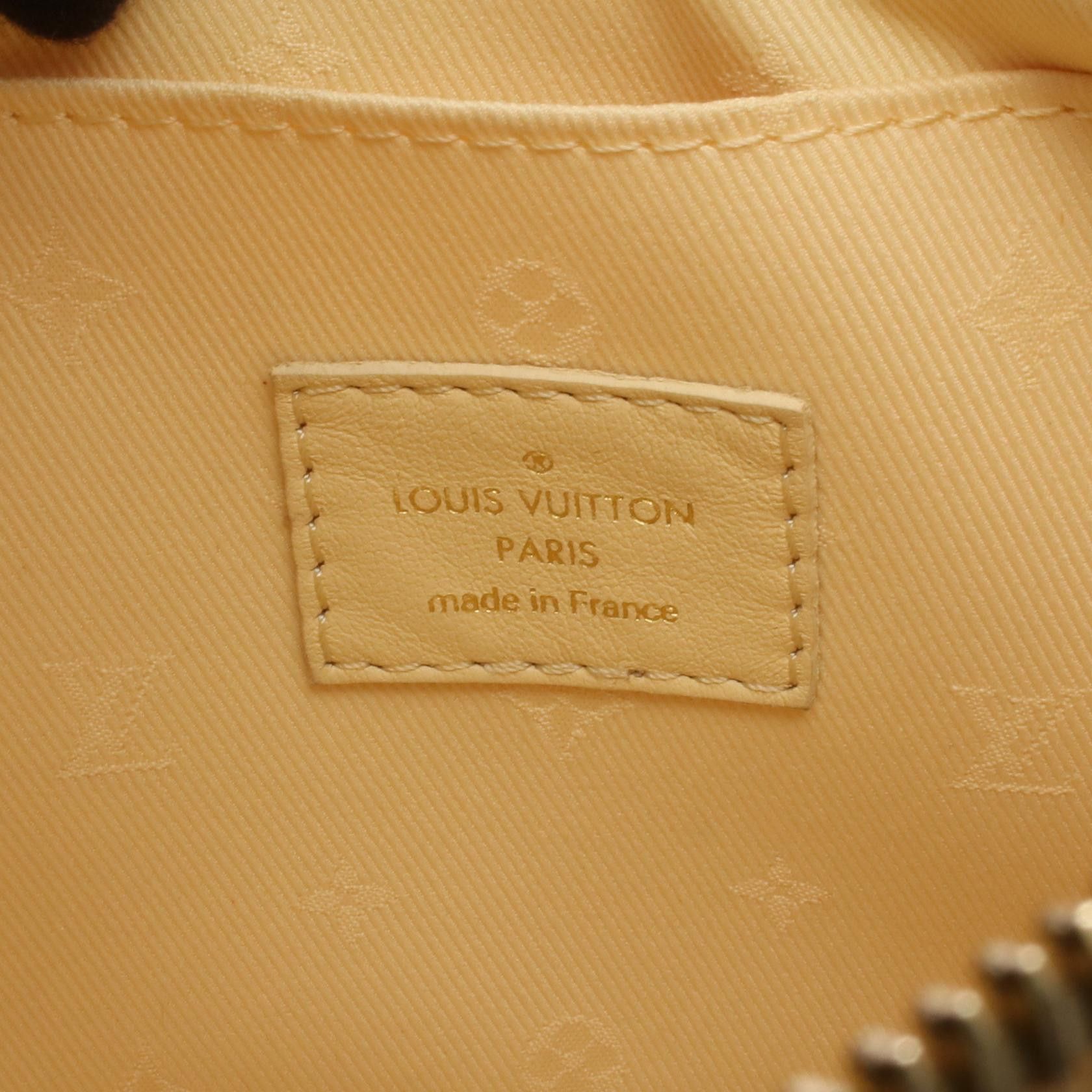 Louis Vuitton Louis Vuitton Louis Vuitton Over The Moon Bubblegram Leather Handbag Leather Handbag M59823 DUTY FREE for USA Size ONE SIZE - 4 Thumbnail