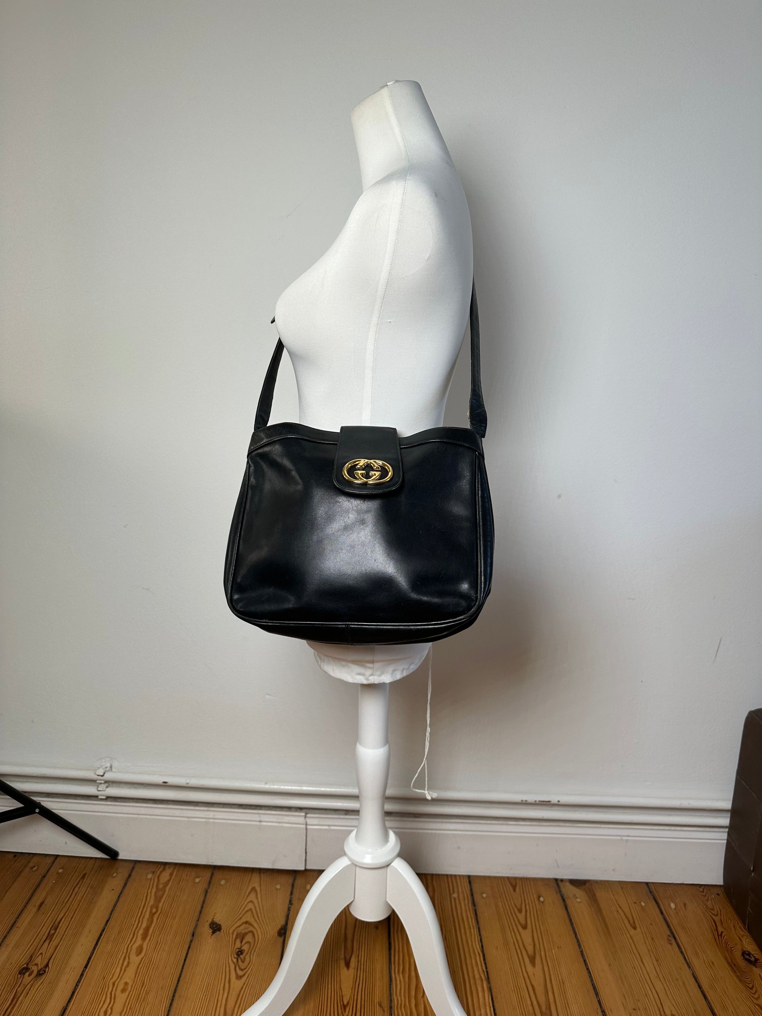 Gucci Vintage Smooth Leather Shoulder Bag Black Size ONE SIZE - 13 Thumbnail