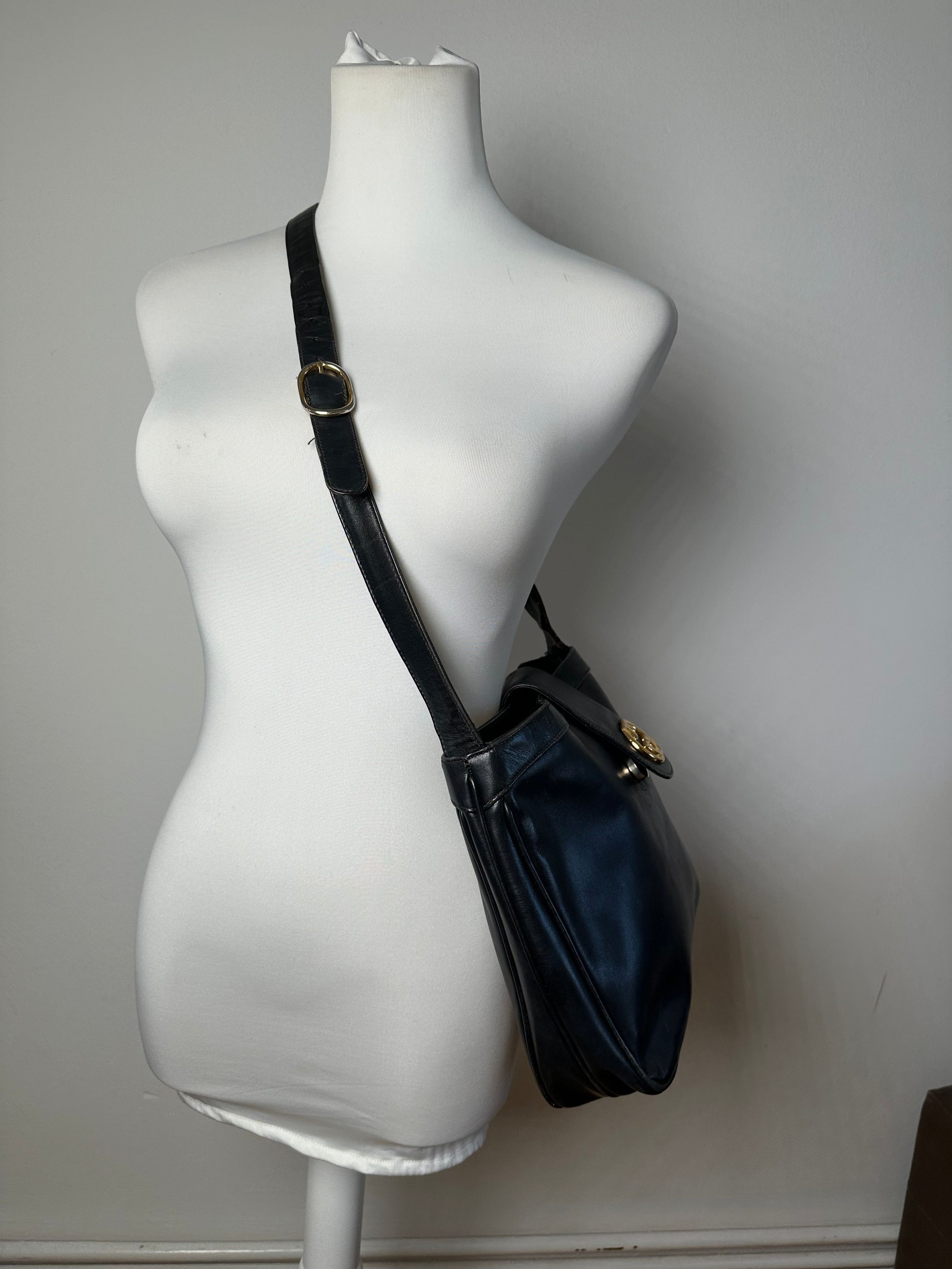 Gucci Vintage Smooth Leather Shoulder Bag Black Size ONE SIZE - 14 Thumbnail