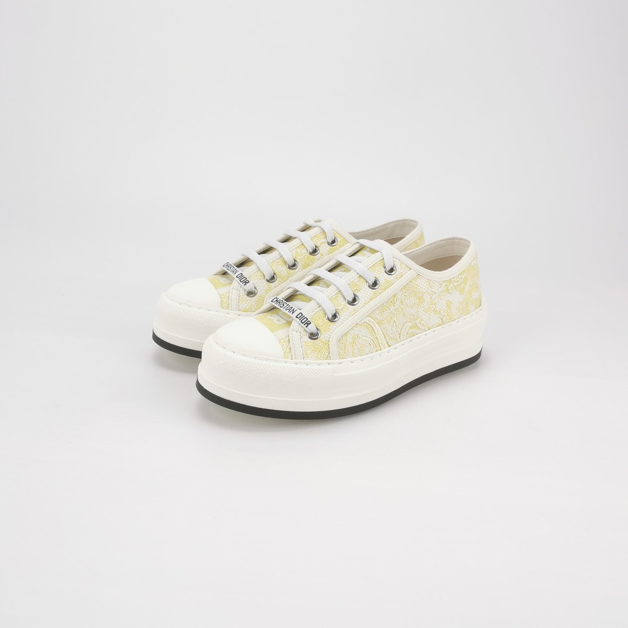 Dior Dior Women 5 Lowtop Sneakers Size US 5 / IT 35 - 2 Thumbnail