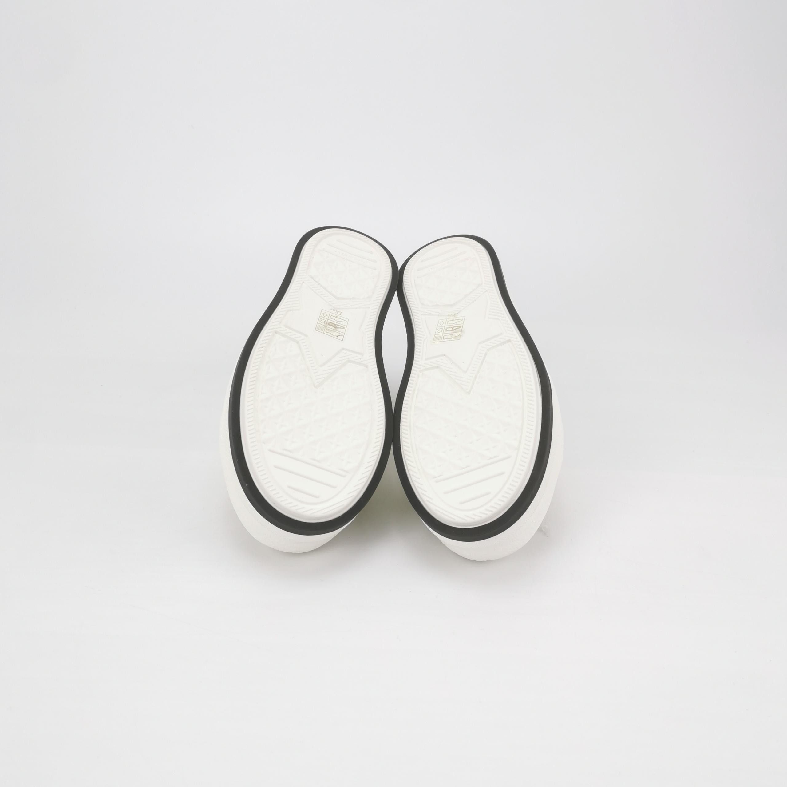 Dior Dior Women 5 Lowtop Sneakers Size US 5 / IT 35 - 5 Thumbnail