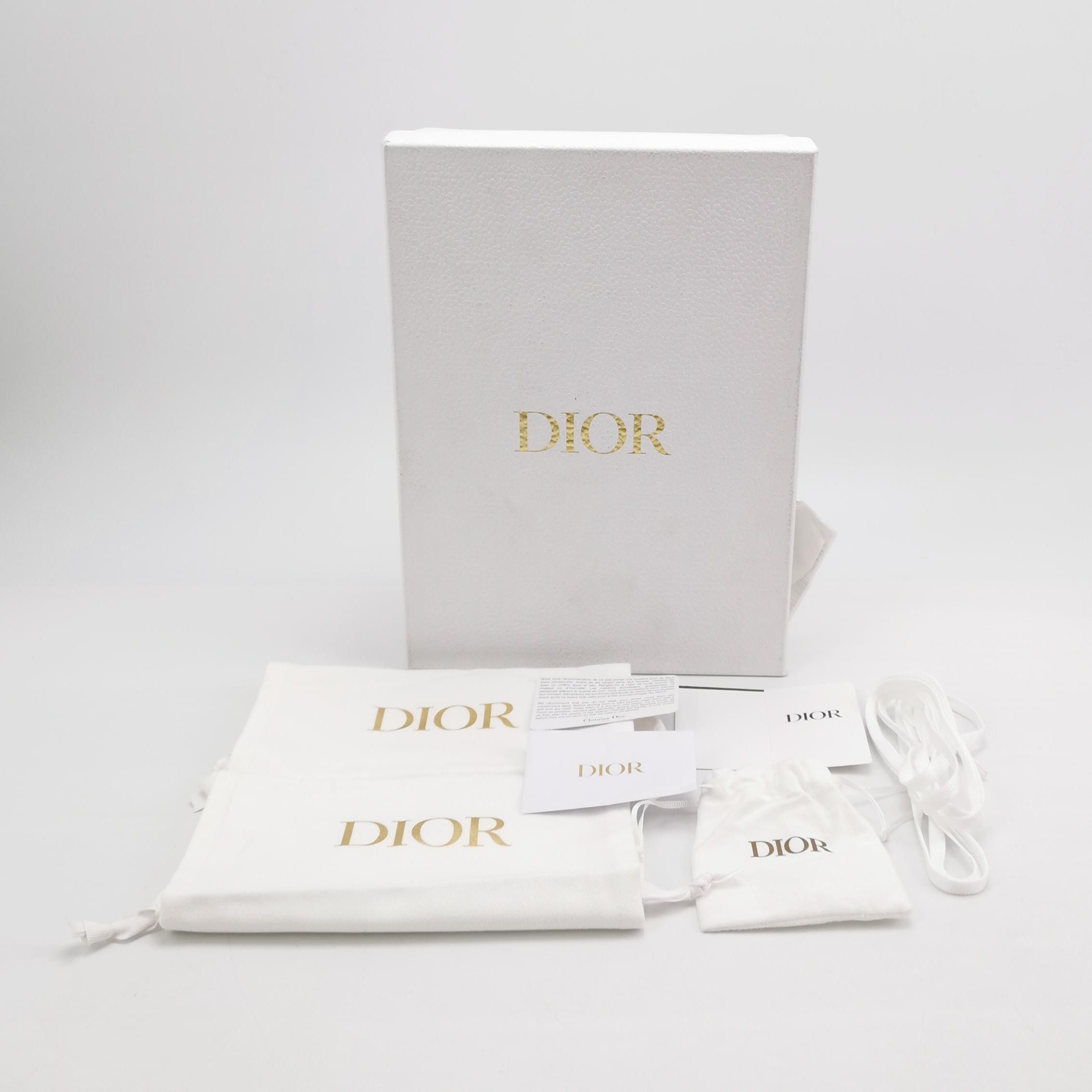 Dior Dior Women 5 Lowtop Sneakers Size US 5 / IT 35 - 6 Thumbnail