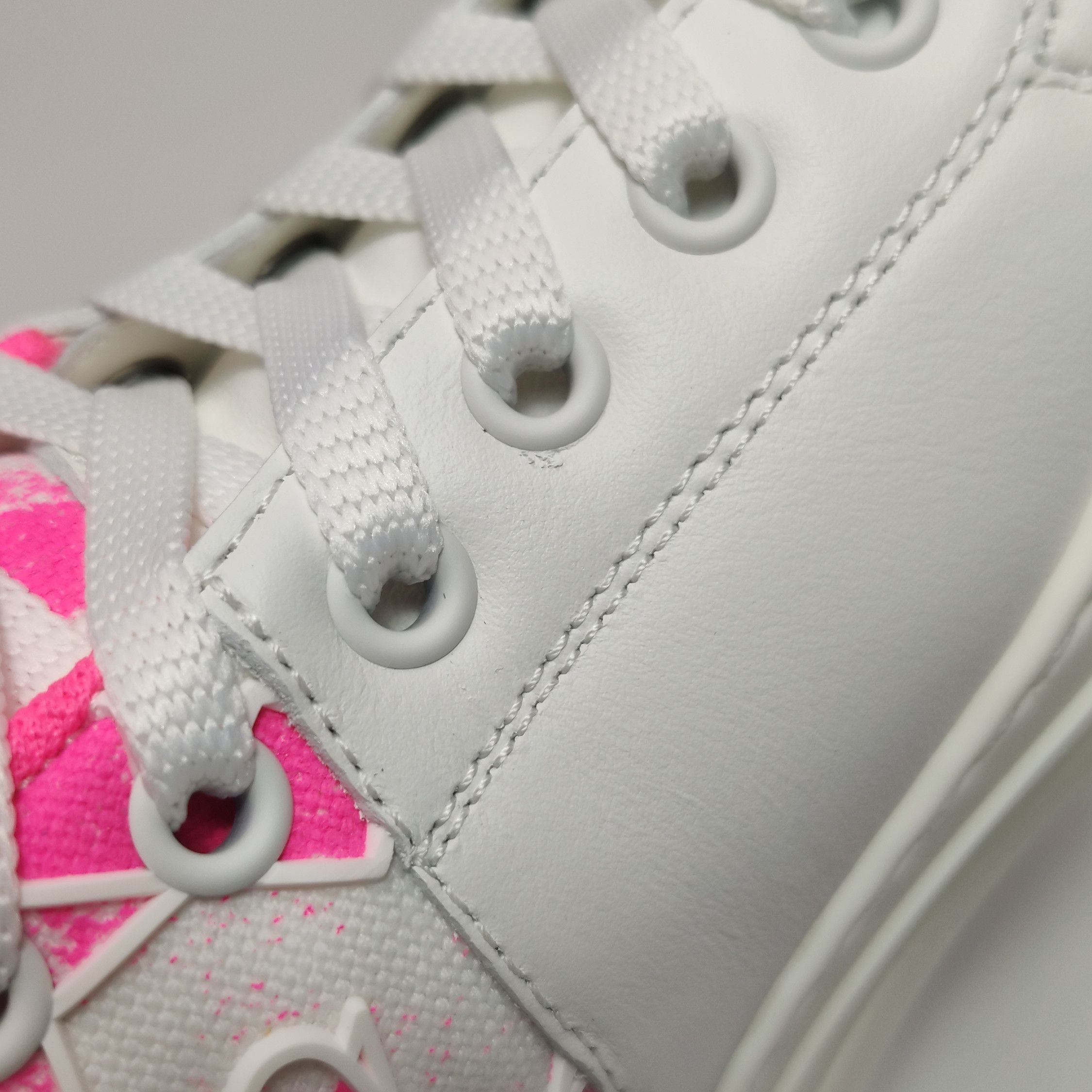 Dior Dior Women 5 Lowtop Sneakers Size US 5 / IT 35 - 8 Thumbnail
