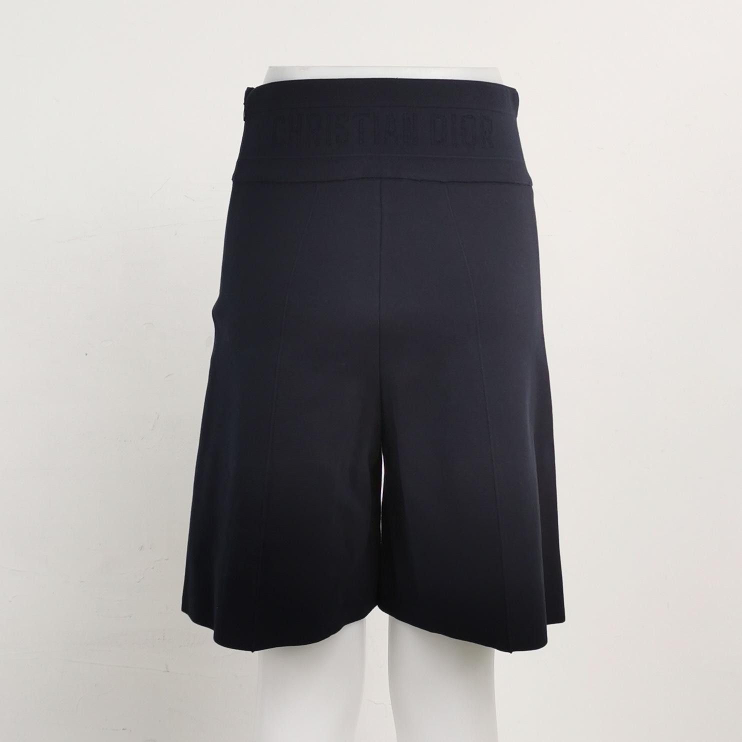 Dior Dior Women 26 Shorts Size 26" / US 2 / IT 38 - 2 Thumbnail