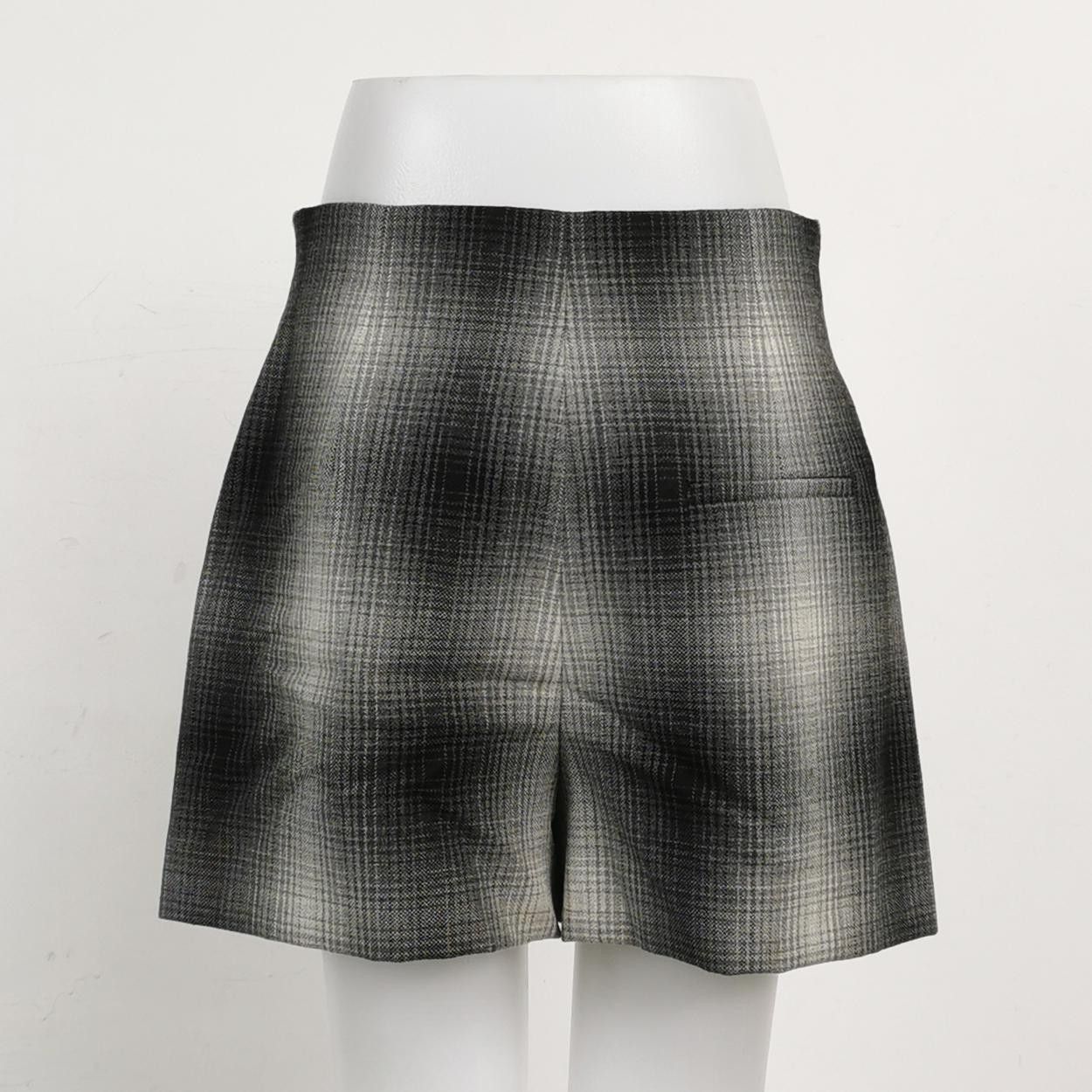 Dior Dior Women 26 Shorts Size 26" / US 2 / IT 38 - 2 Thumbnail