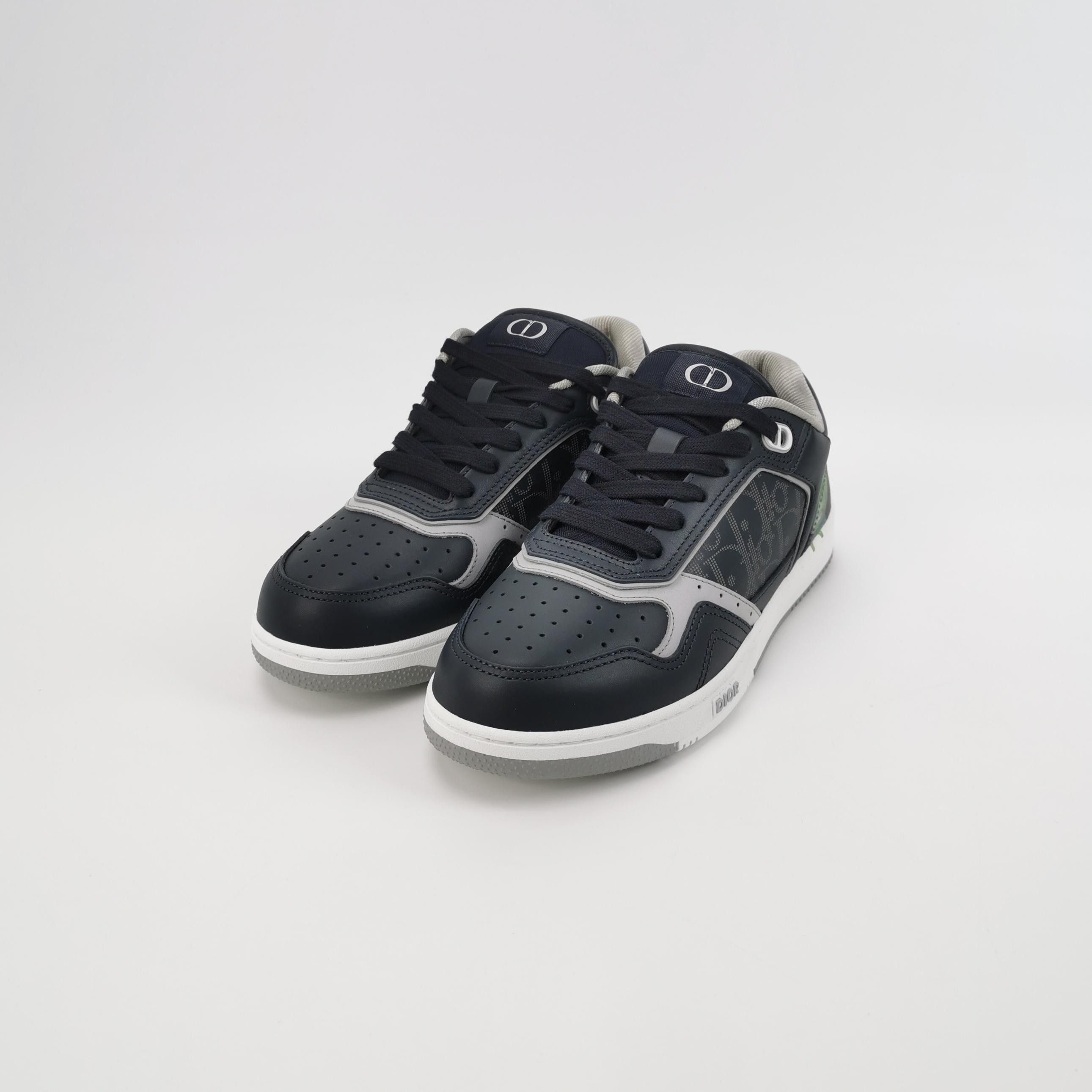 Dior Dior Women 7 Lowtop Sneakers Size US 7 / IT 37 - 2 Thumbnail