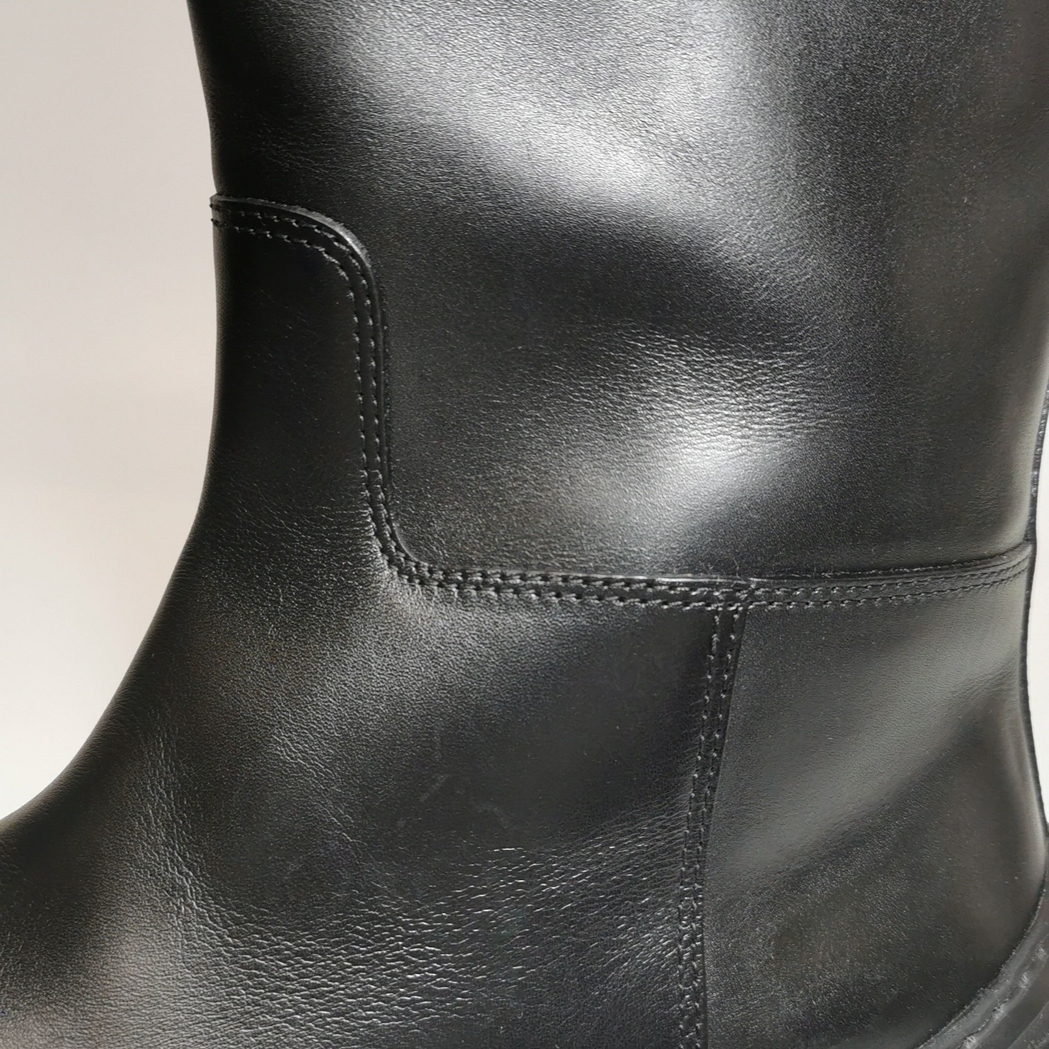 Dior Dior Women 8 Boots Size US 8 / IT 38 - 13 Thumbnail