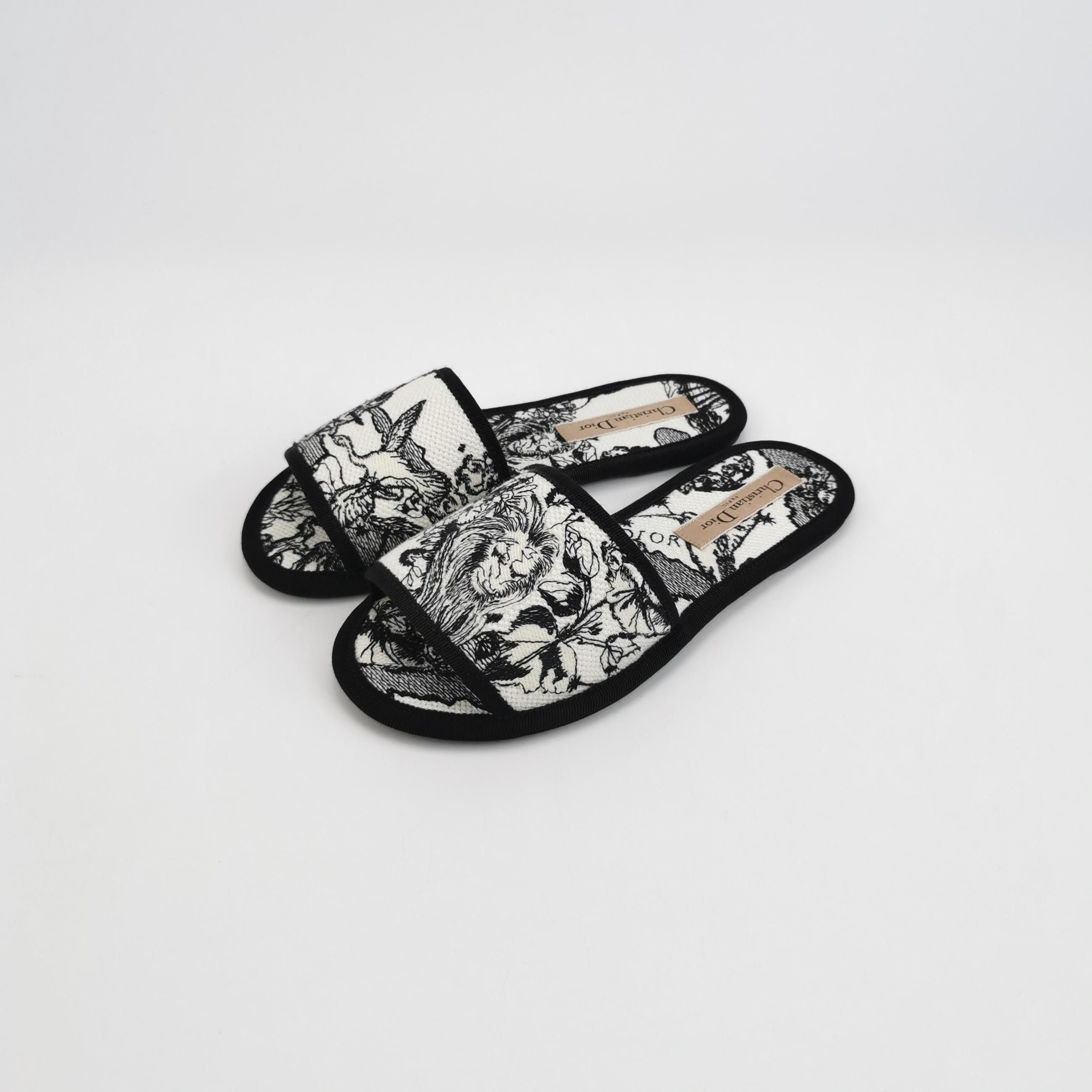 Dior Dior Women it_34 Sandals Size US 4 / IT 34 - 2 Thumbnail