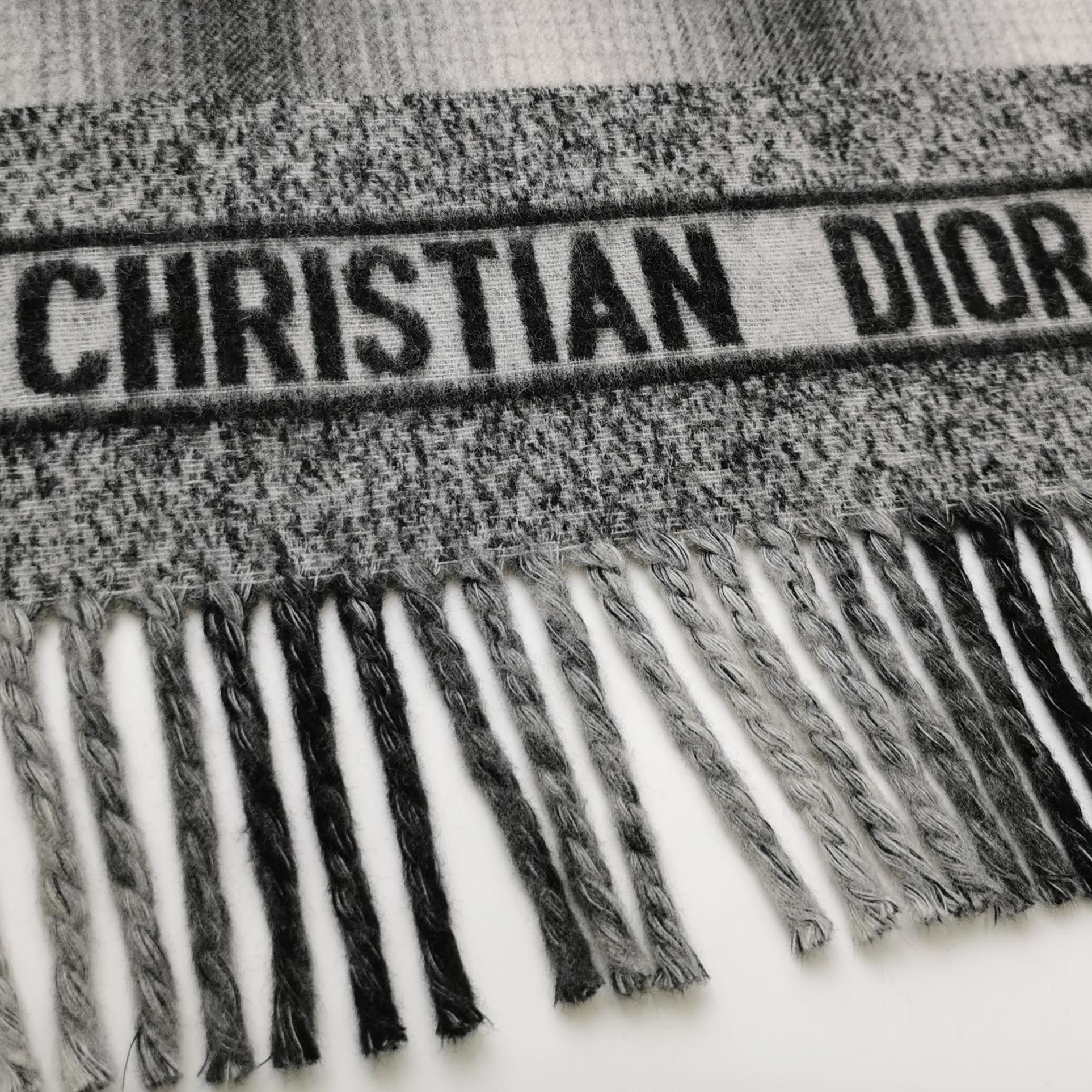 Dior Dior Women m Vests Size M / US 6-8 / IT 42-44 - 3 Thumbnail