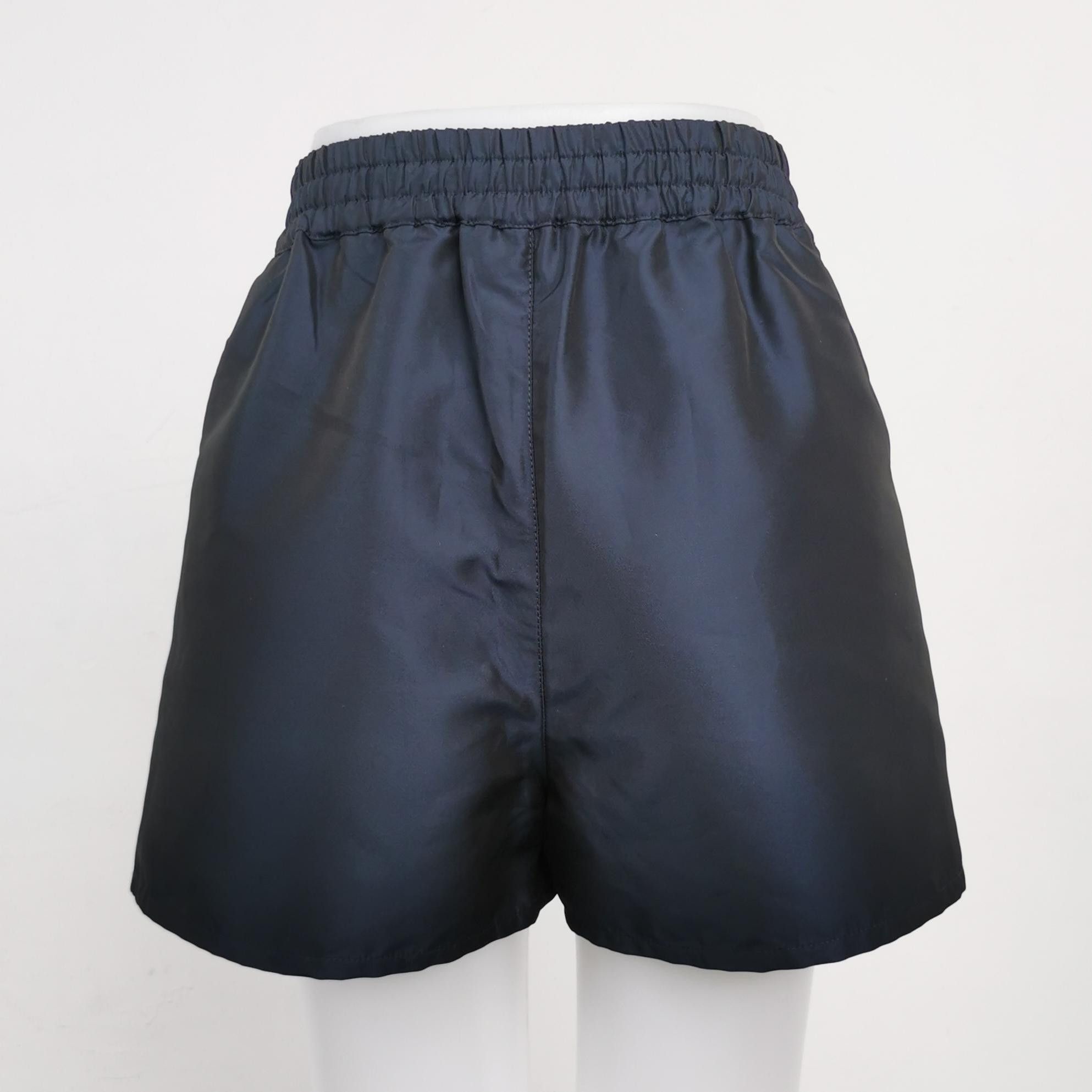 Dior Dior Women 26 Shorts Size 26" / US 2 / IT 38 - 2 Thumbnail