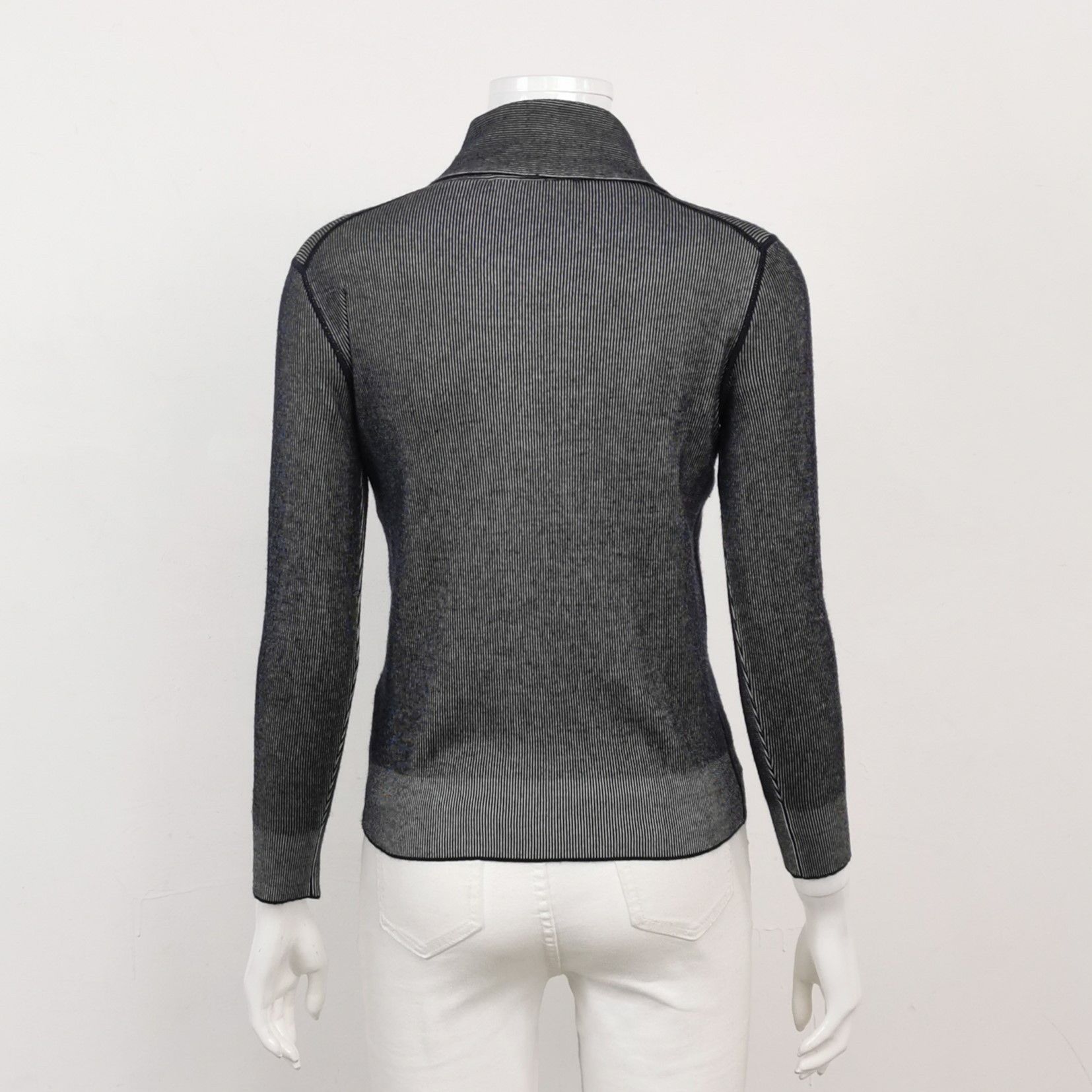 Dior Dior Women xs Sweaters Size XS / US 0-2 / IT 36-38 - 2 Thumbnail