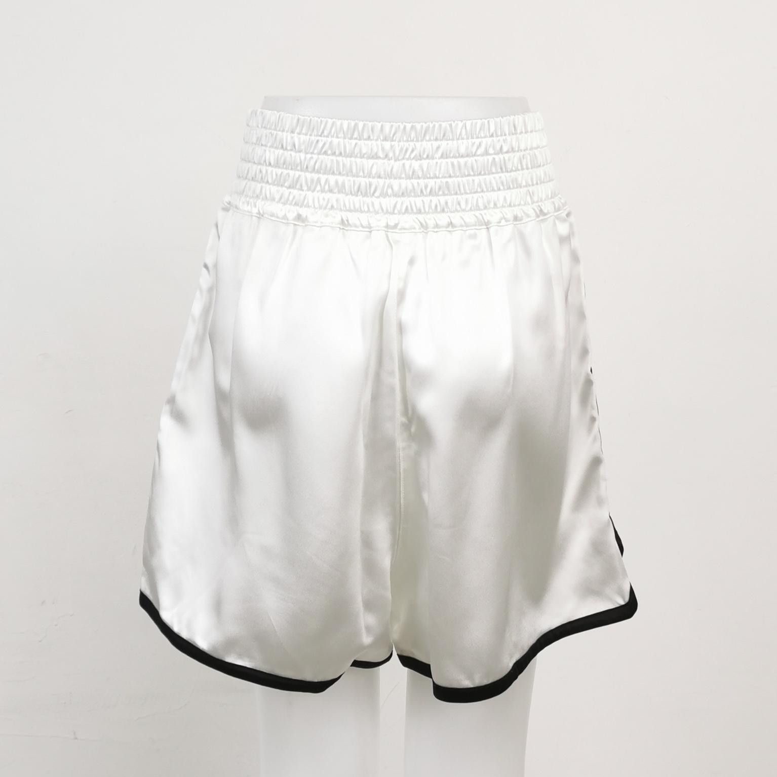 Dior Dior Women 28 Shorts Size 28" / US 6 / IT 42 - 2 Thumbnail