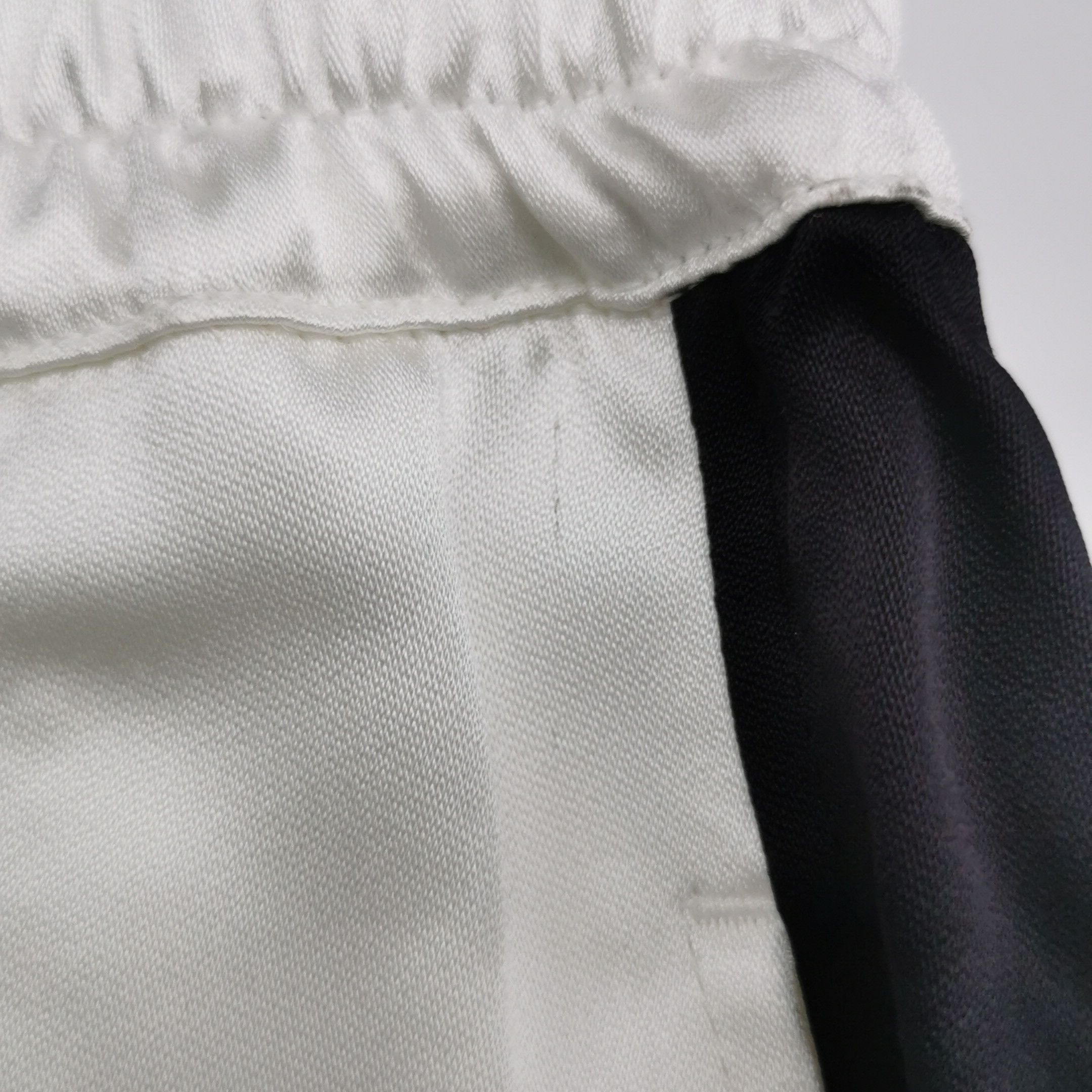 Dior Dior Women 28 Shorts Size 28" / US 6 / IT 42 - 8 Thumbnail