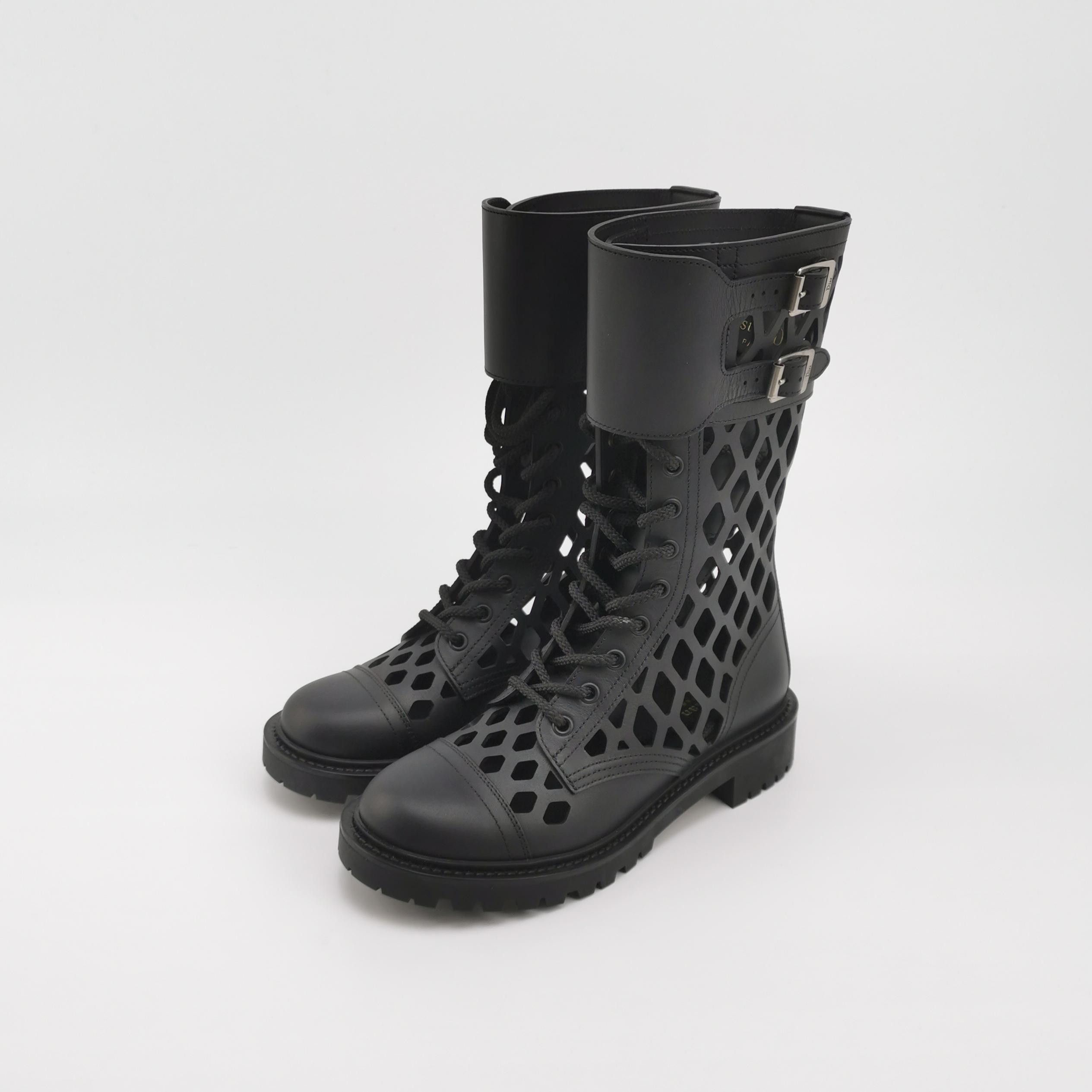 Dior Dior Women 5 Boots Size US 5 / IT 35 - 2 Thumbnail