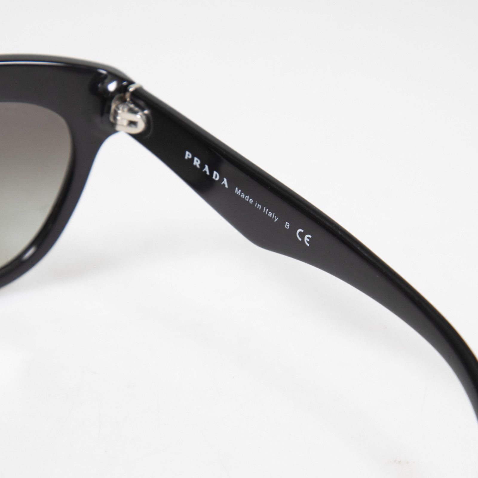 Prada Black Cat Eye Gradient Sunglasses Size ONE SIZE - 9 Thumbnail