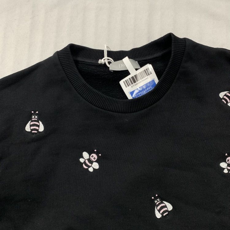 Dior Dior x KAWS Bee Sweatshirt Size M Size US M / EU 48-50 / 2 - 8 Thumbnail