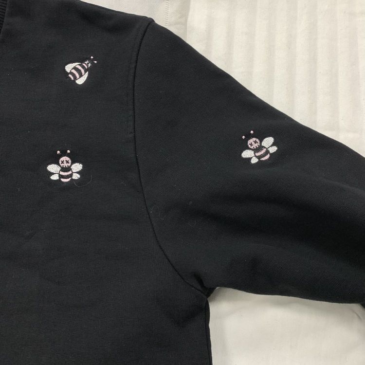 Dior Dior x KAWS Bee Sweatshirt Size M Size US M / EU 48-50 / 2 - 5 Thumbnail