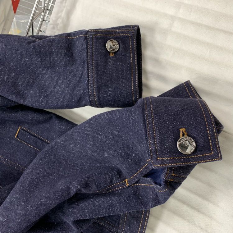 Fendi Fendi Heart Embroidered Denim Jacket Size 38 Size XS / US 0-2 / IT 36-38 - 9 Thumbnail