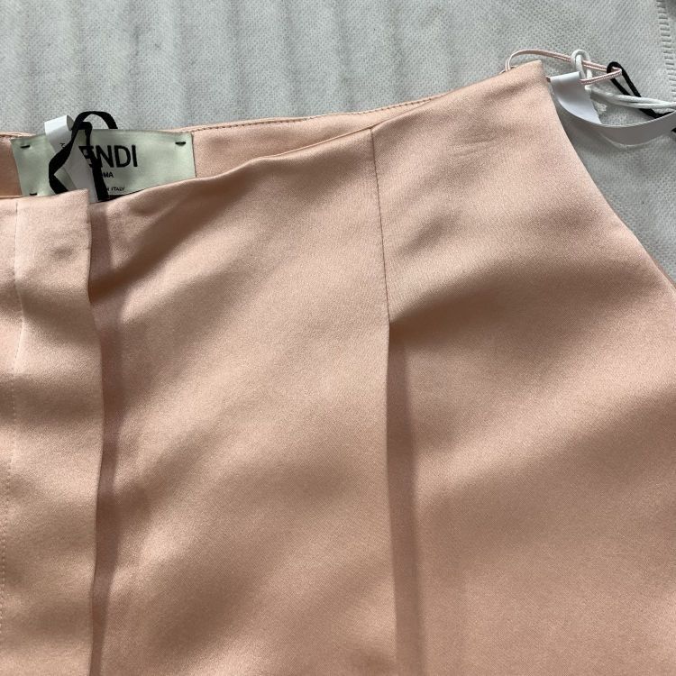 Fendi Fendi Pink Silk Shorts Size 38 Size 26" / US 2 / IT 38 - 5 Thumbnail
