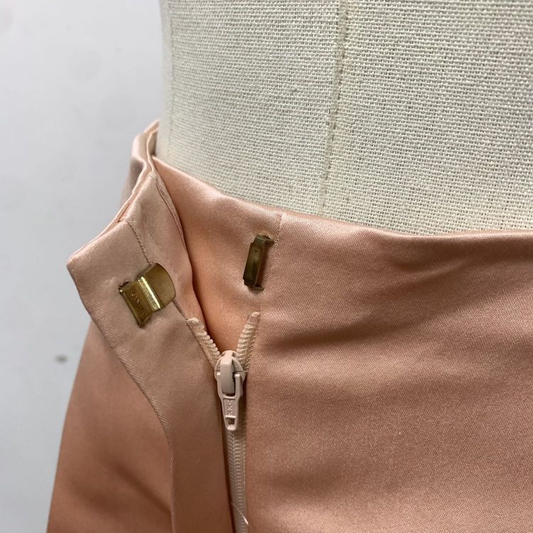 Fendi Fendi Pink Silk Shorts Size 38 Size 26" / US 2 / IT 38 - 9 Thumbnail