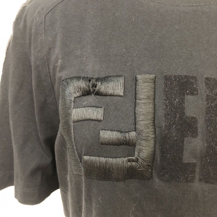 Fendi Fendi Logo Tape T-Shirt Size S Size US S / EU 44-46 / 1 - 6 Thumbnail