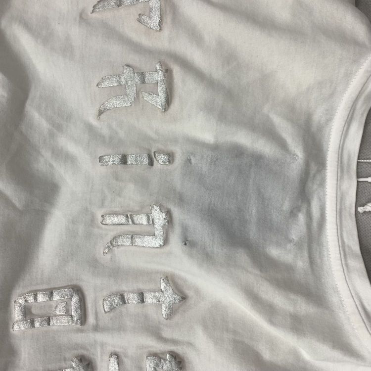 Fendi Fendi Metallic Graphic T-Shirt Size S Size US S / EU 44-46 / 1 - 9 Thumbnail