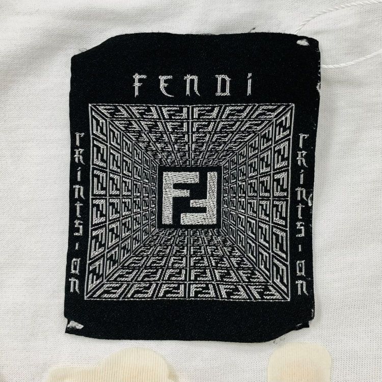 Fendi Fendi Metallic Graphic T-Shirt Size S Size US S / EU 44-46 / 1 - 3 Thumbnail
