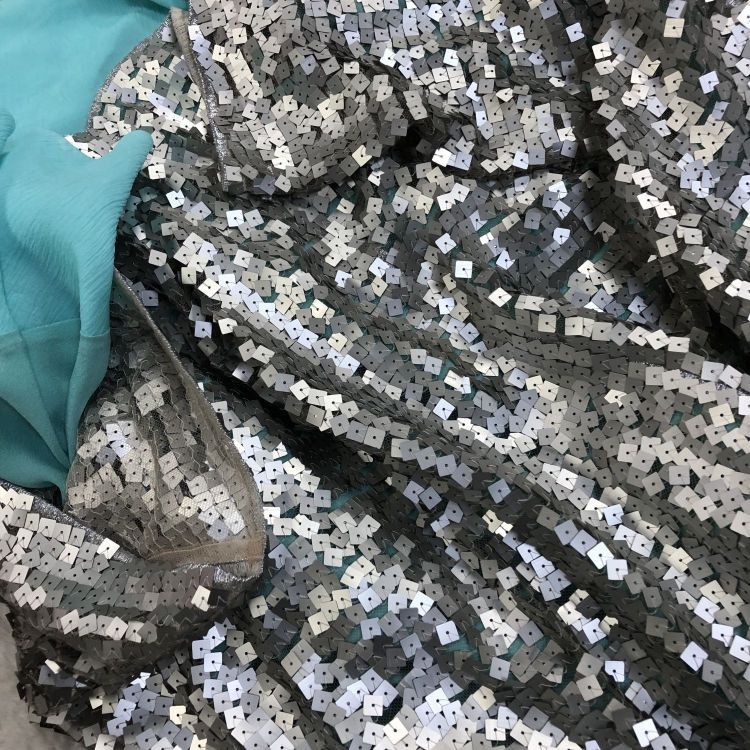 Fendi Fendi Silver Sequin Skirt IT 40 Size 27" / US 4 / IT 40 - 8 Thumbnail