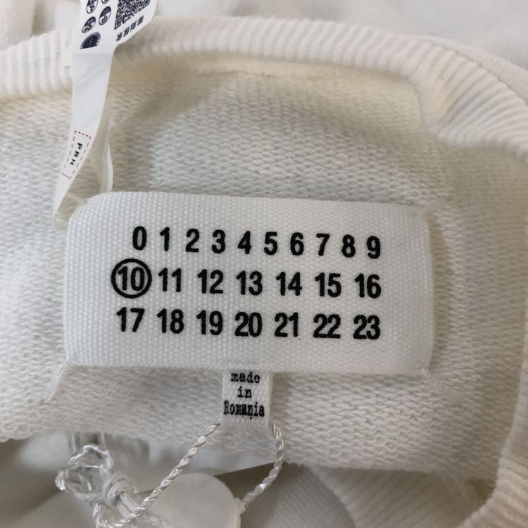 Maison Margiela Maison Margiela Inverted Logo Sweatshirt Size M Size US M / EU 48-50 / 2 - 3 Thumbnail